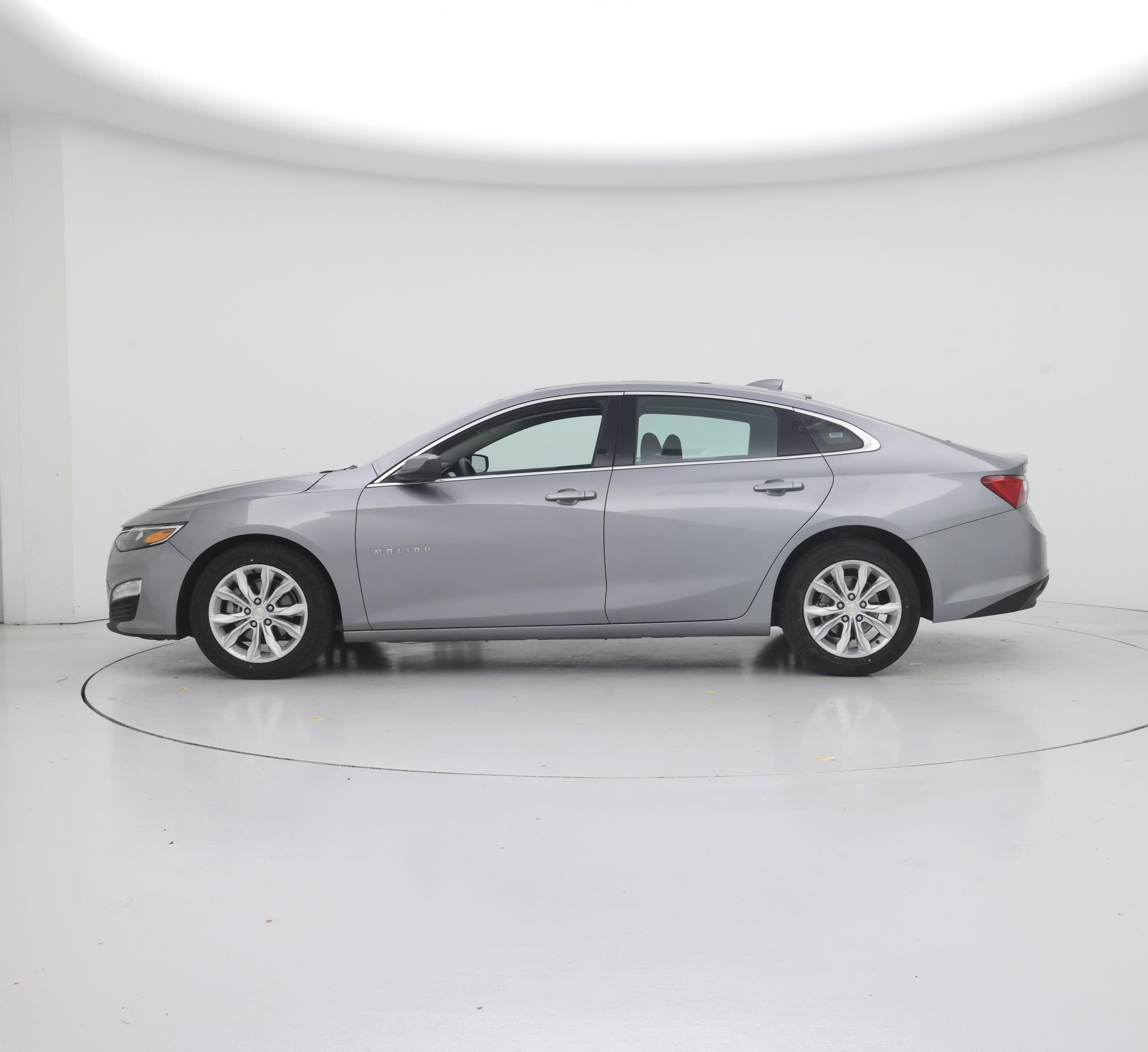 Thumbnail: 2024 Chevrolet Malibu - 3