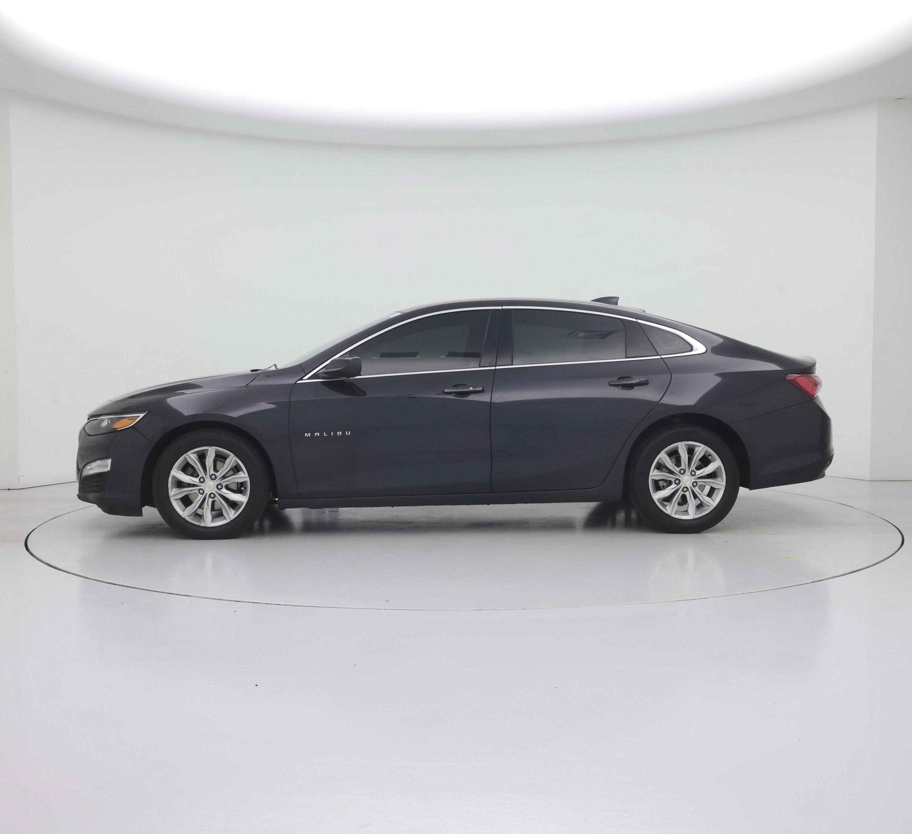 Thumbnail: 2022 Chevrolet Malibu - 3