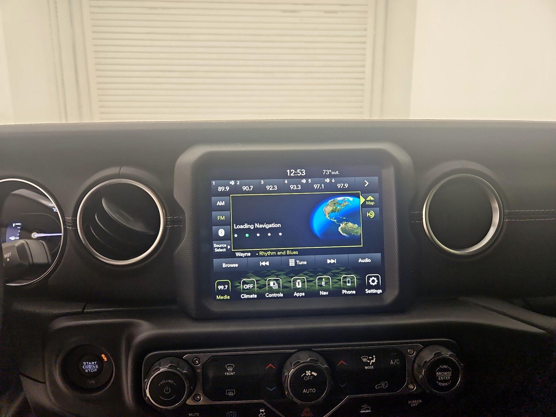 Thumbnail: 2022 Jeep Wrangler - 15