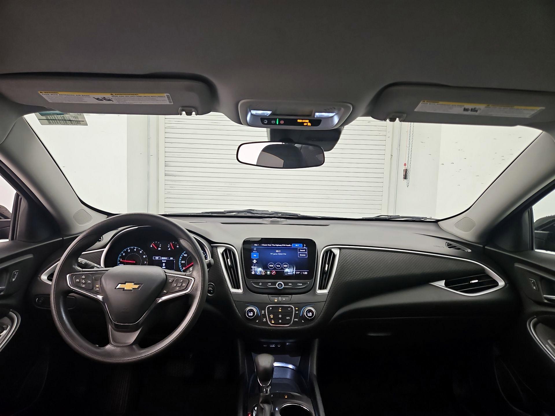 Thumbnail: 2024 Chevrolet Malibu - 9