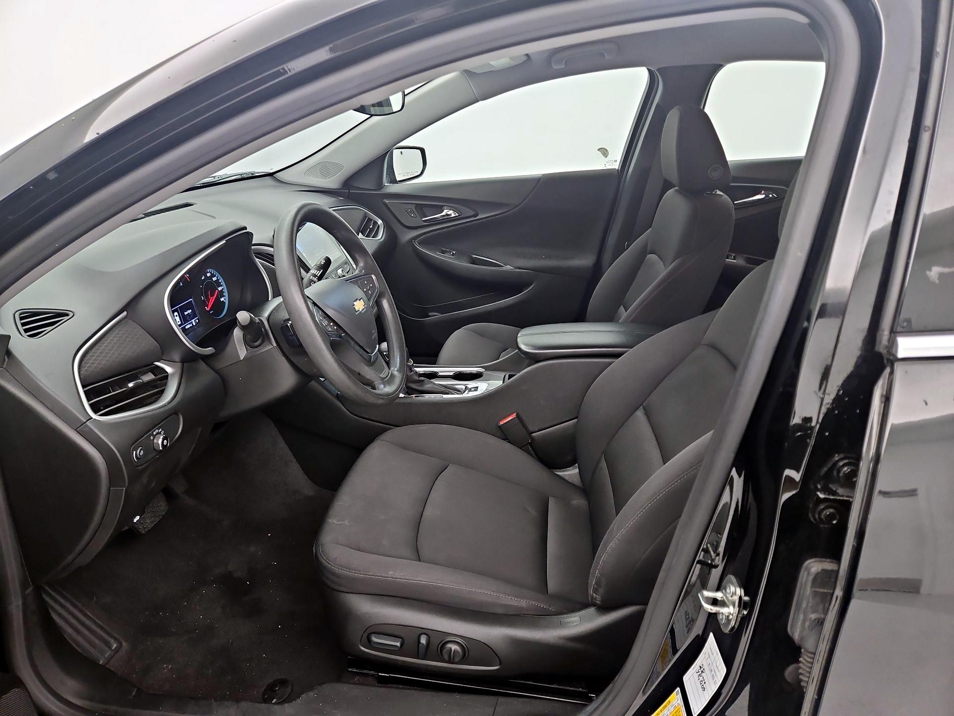 Thumbnail: 2024 Chevrolet Malibu - 11