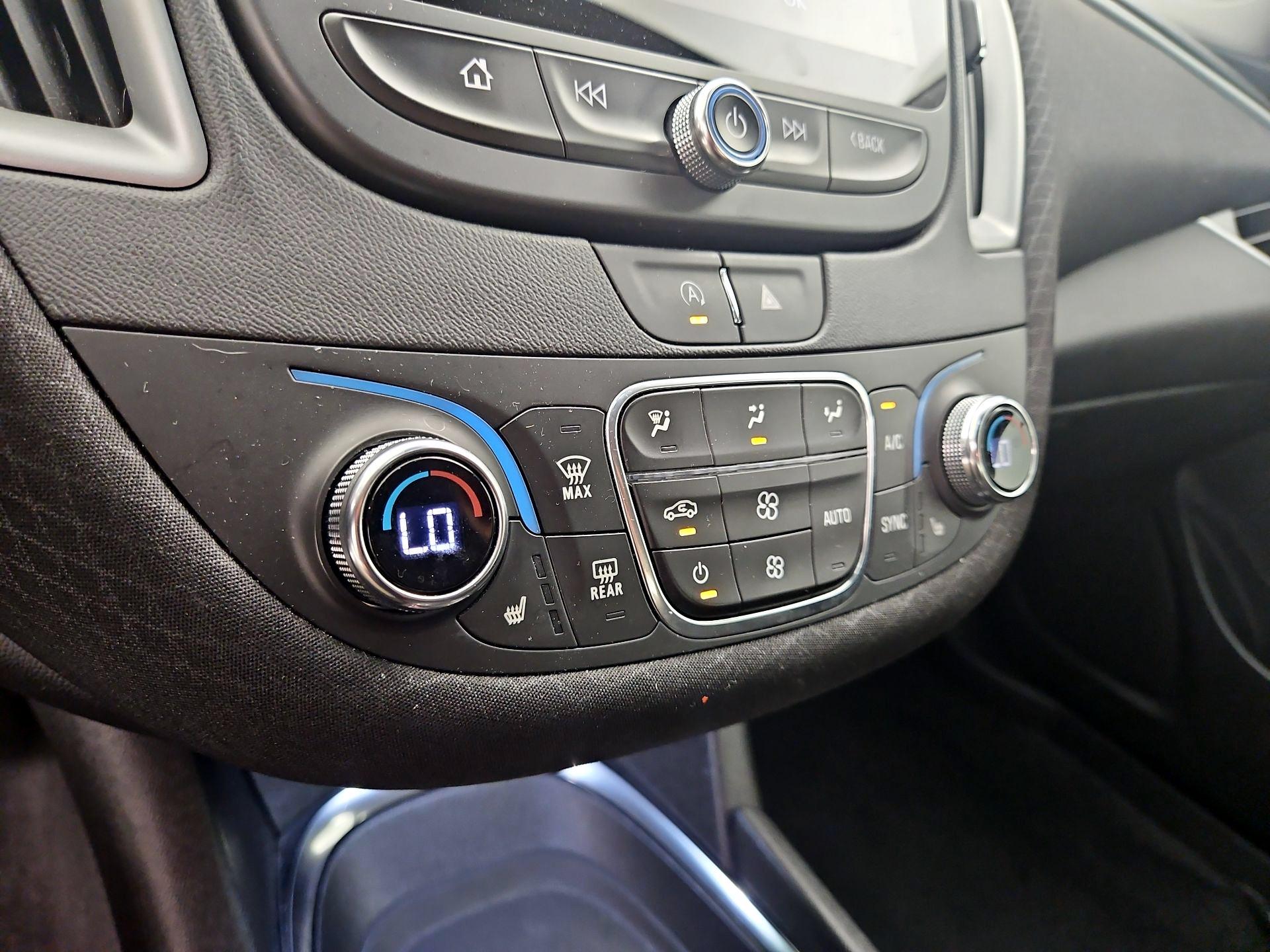 Thumbnail: 2024 Chevrolet Malibu - 16