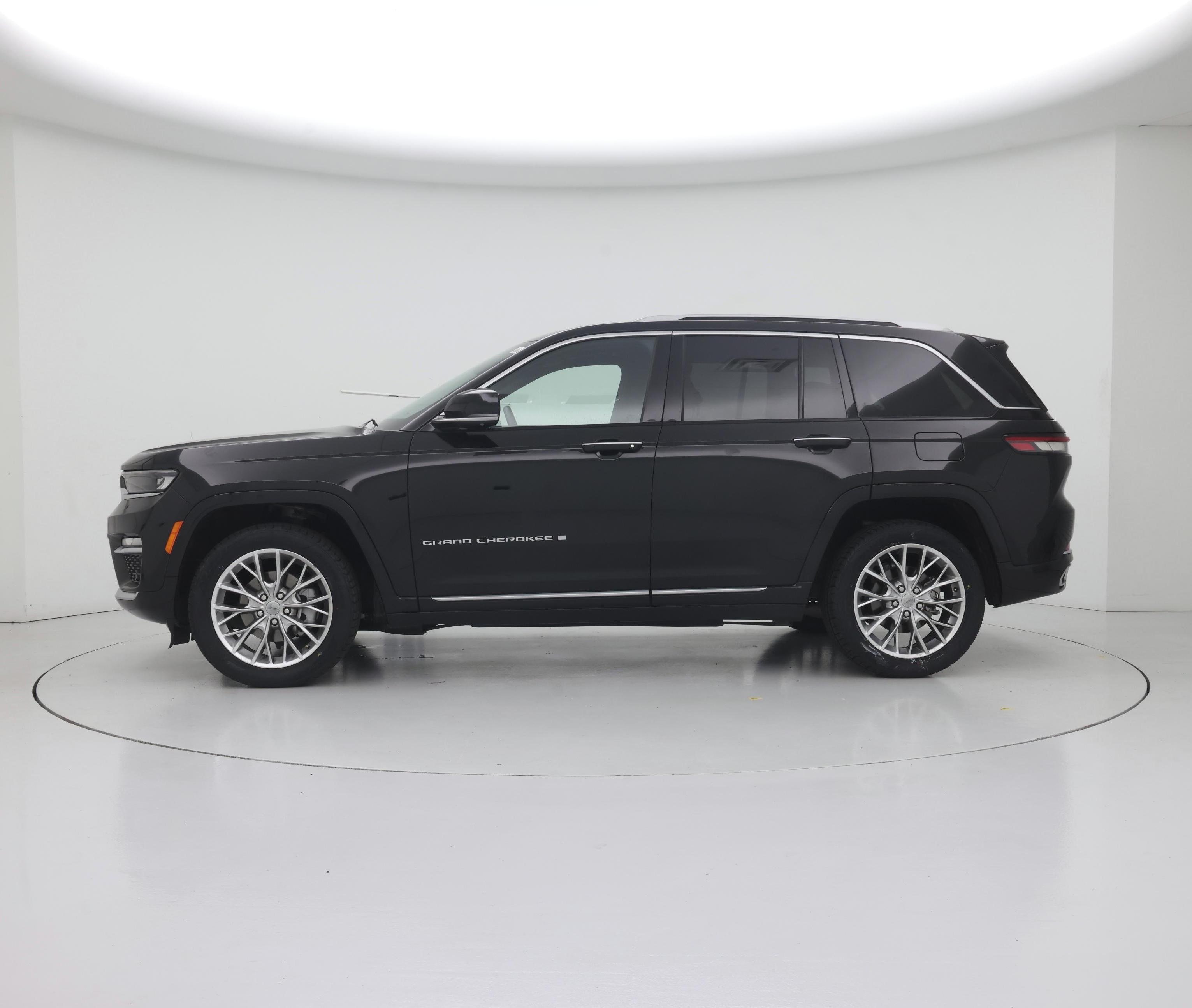 Thumbnail: 2022 Jeep Grand Cherokee - 3