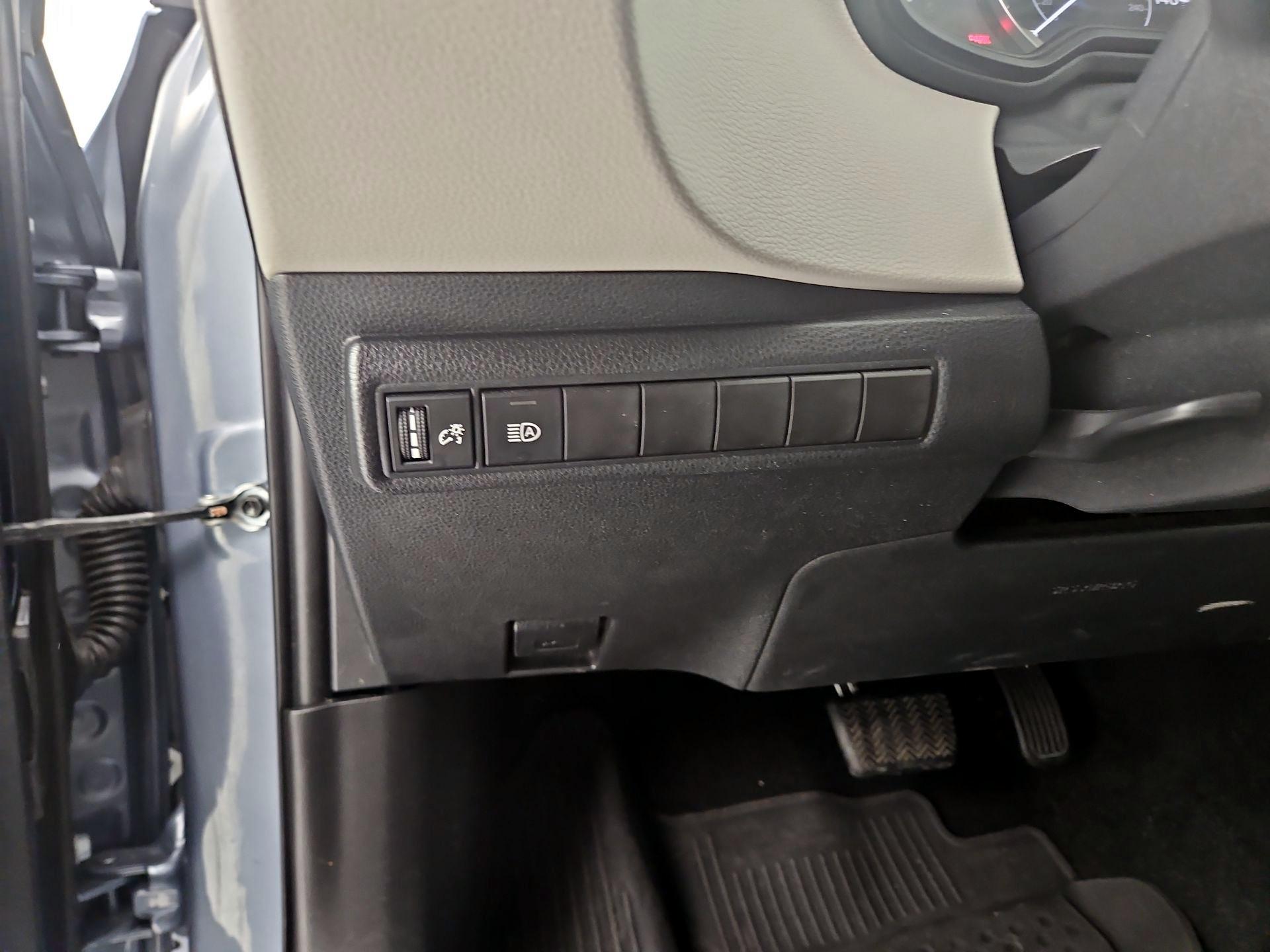 Thumbnail: 2022 Toyota Corolla - 13