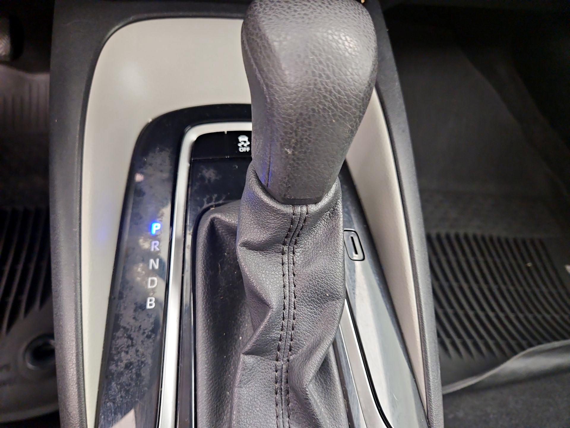 Thumbnail: 2022 Toyota Corolla - 18