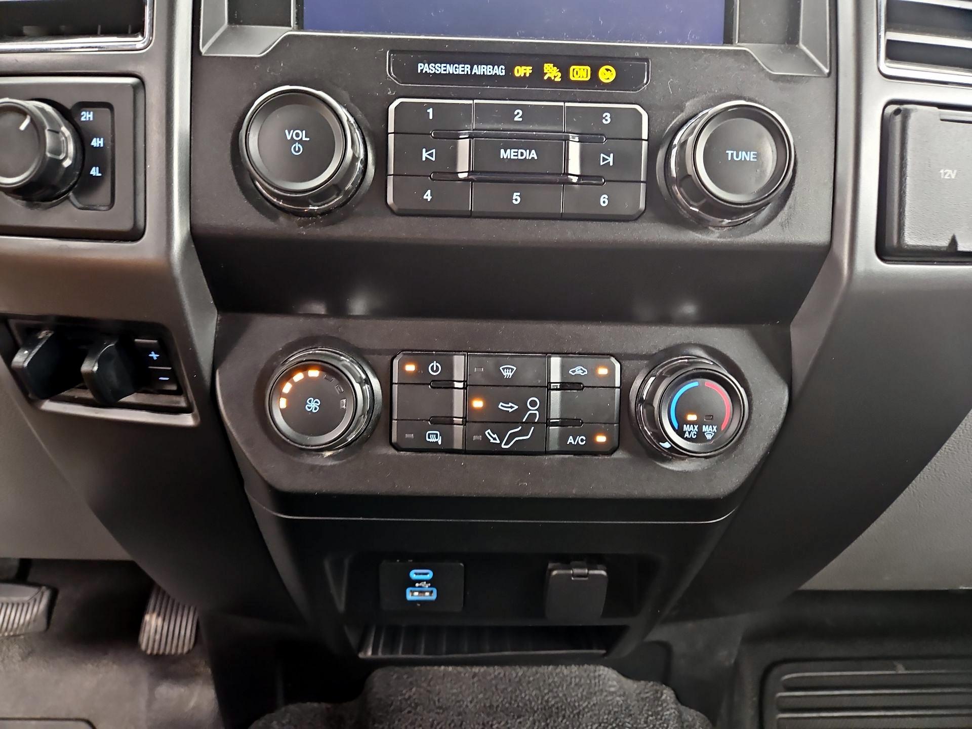 Thumbnail: 2020 Ford F-250 - 16