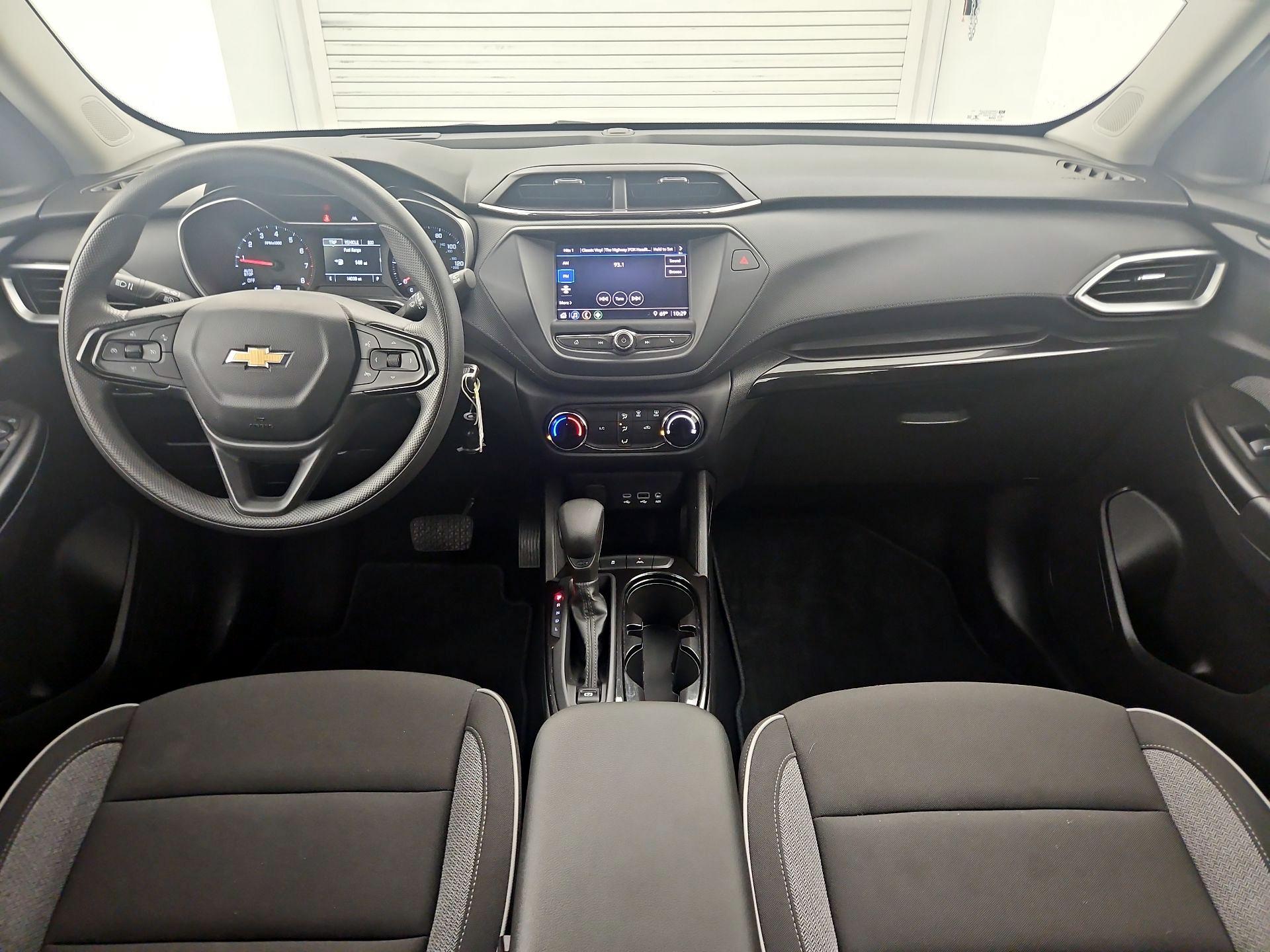 Thumbnail: 2023 Chevrolet TrailBlazer - 9