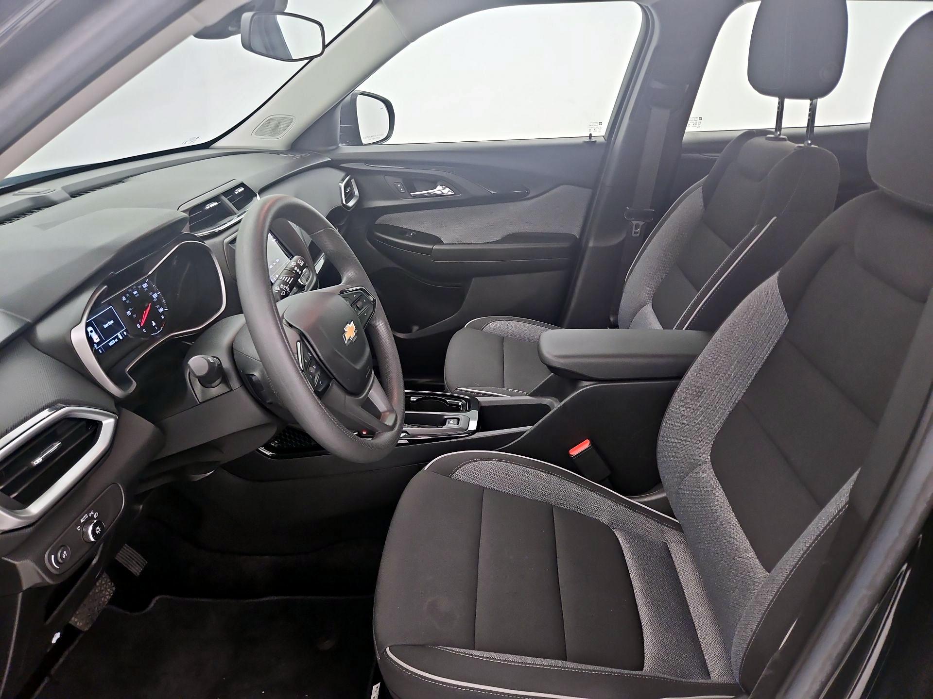 Thumbnail: 2023 Chevrolet TrailBlazer - 11