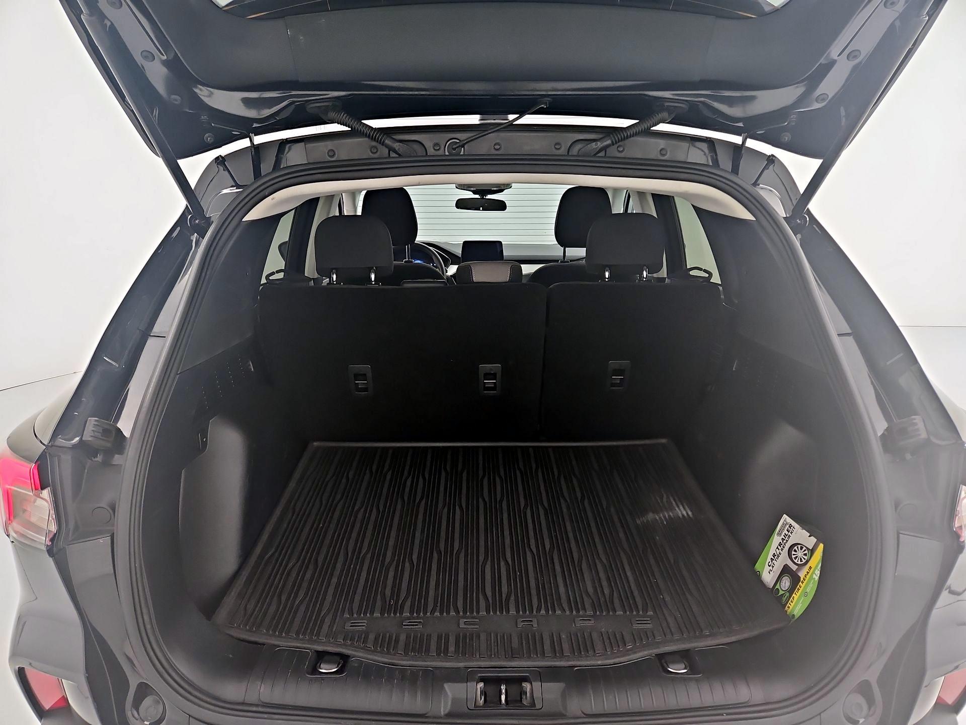 Thumbnail: 2022 Ford Escape - 20