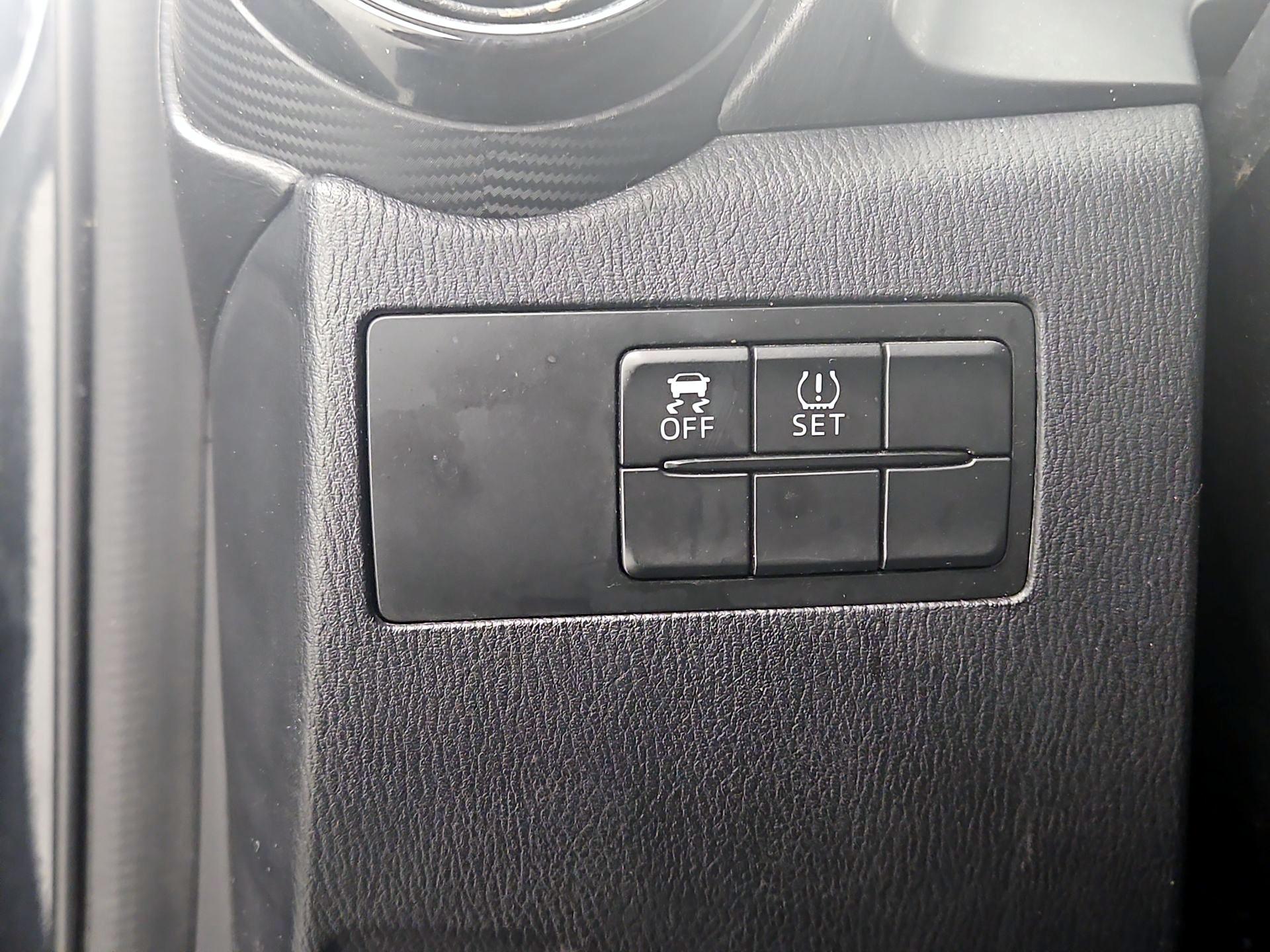 Thumbnail: 2018 Toyota Yaris iA - 13