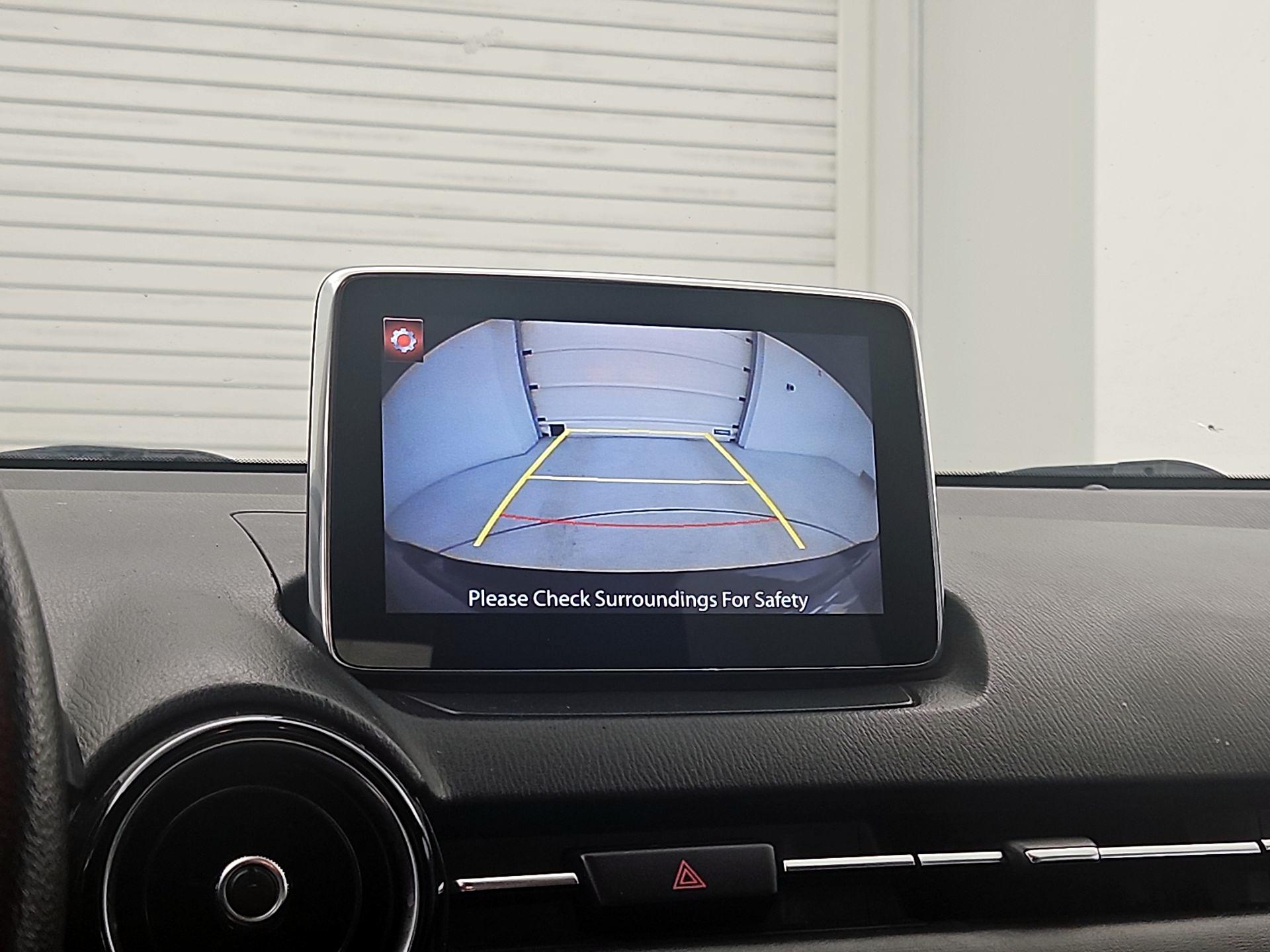 Thumbnail: 2018 Toyota Yaris iA - 14