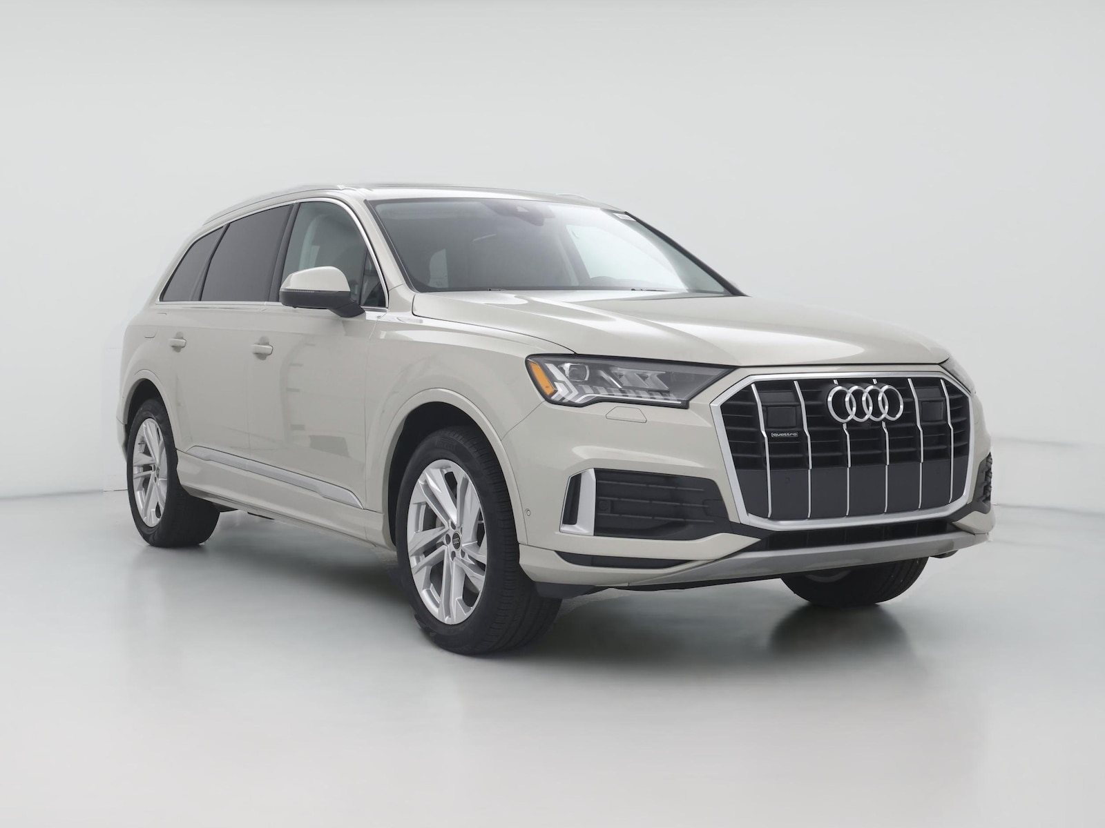 2023 Audi Q7 Premium Plus