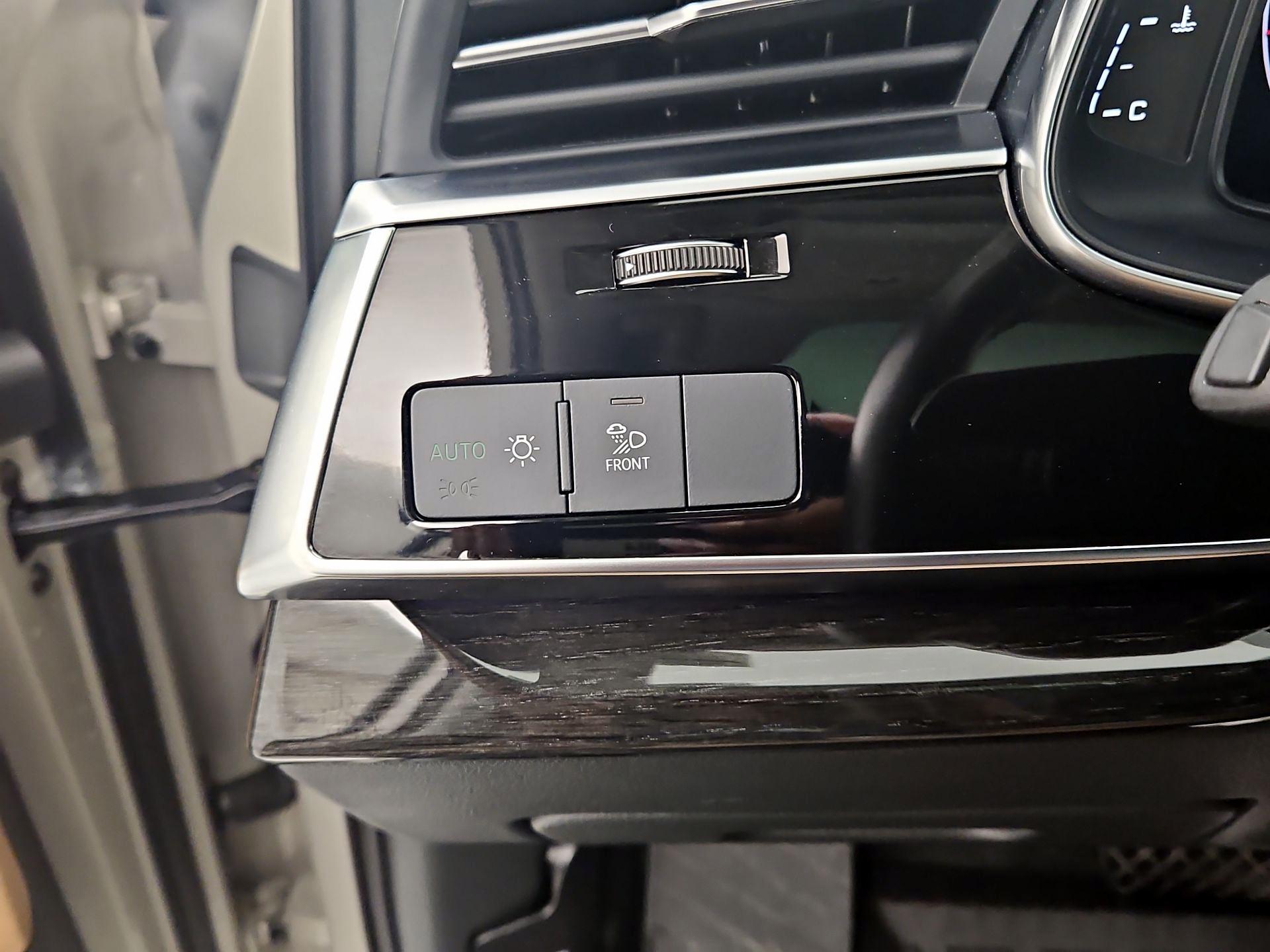 Thumbnail: 2023 Audi Q7 - 13