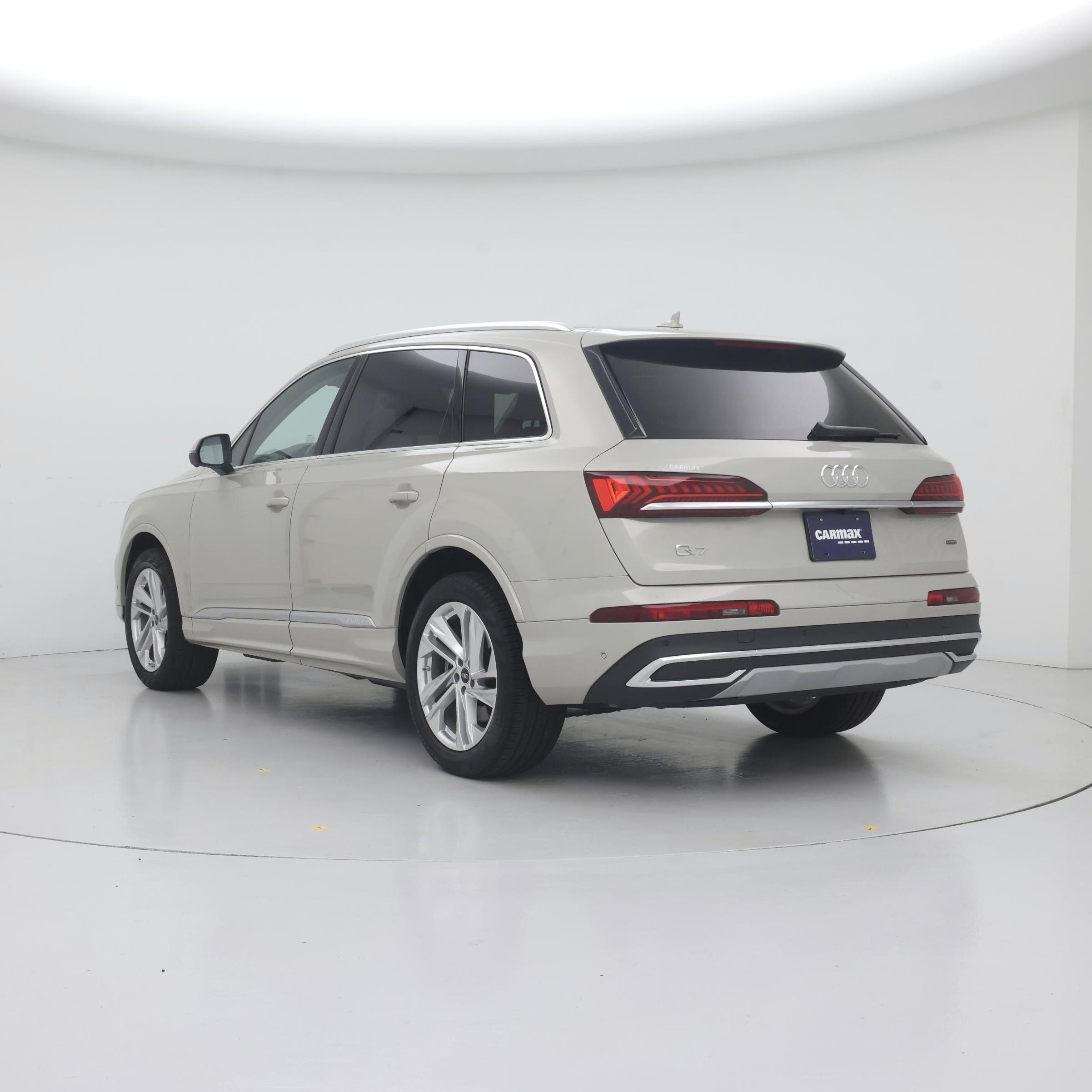 Thumbnail: 2023 Audi Q7 - 2