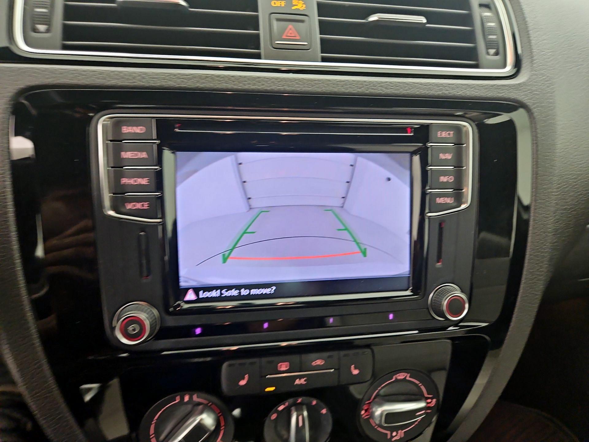 Thumbnail: 2016 Volkswagen Jetta - 15