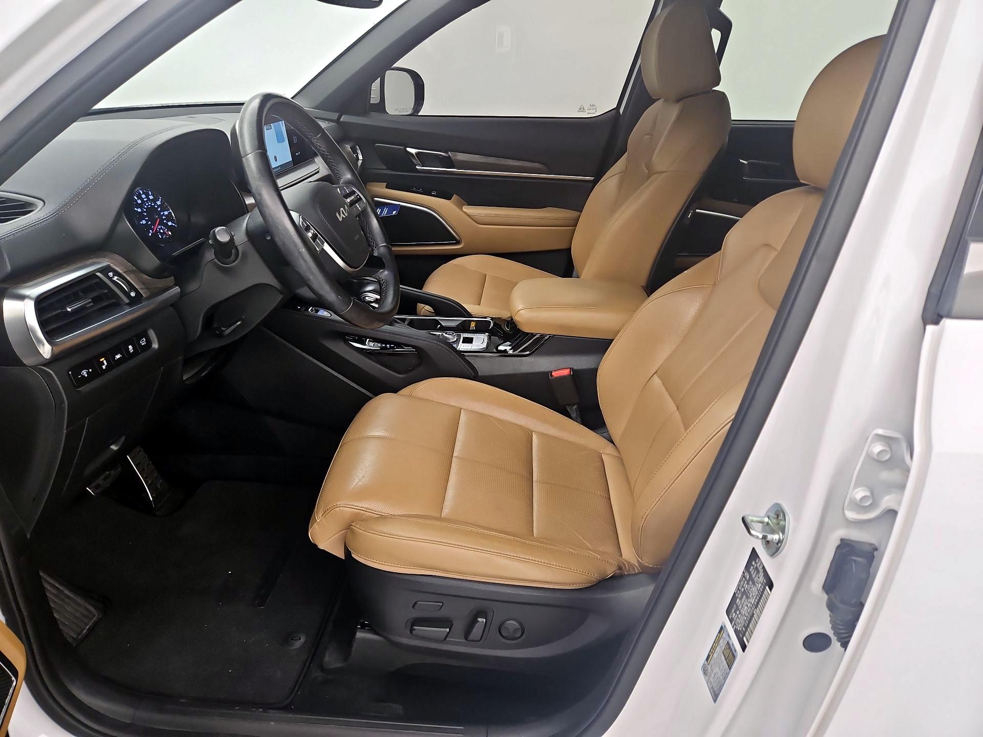 Thumbnail: 2022 Kia Telluride - 11