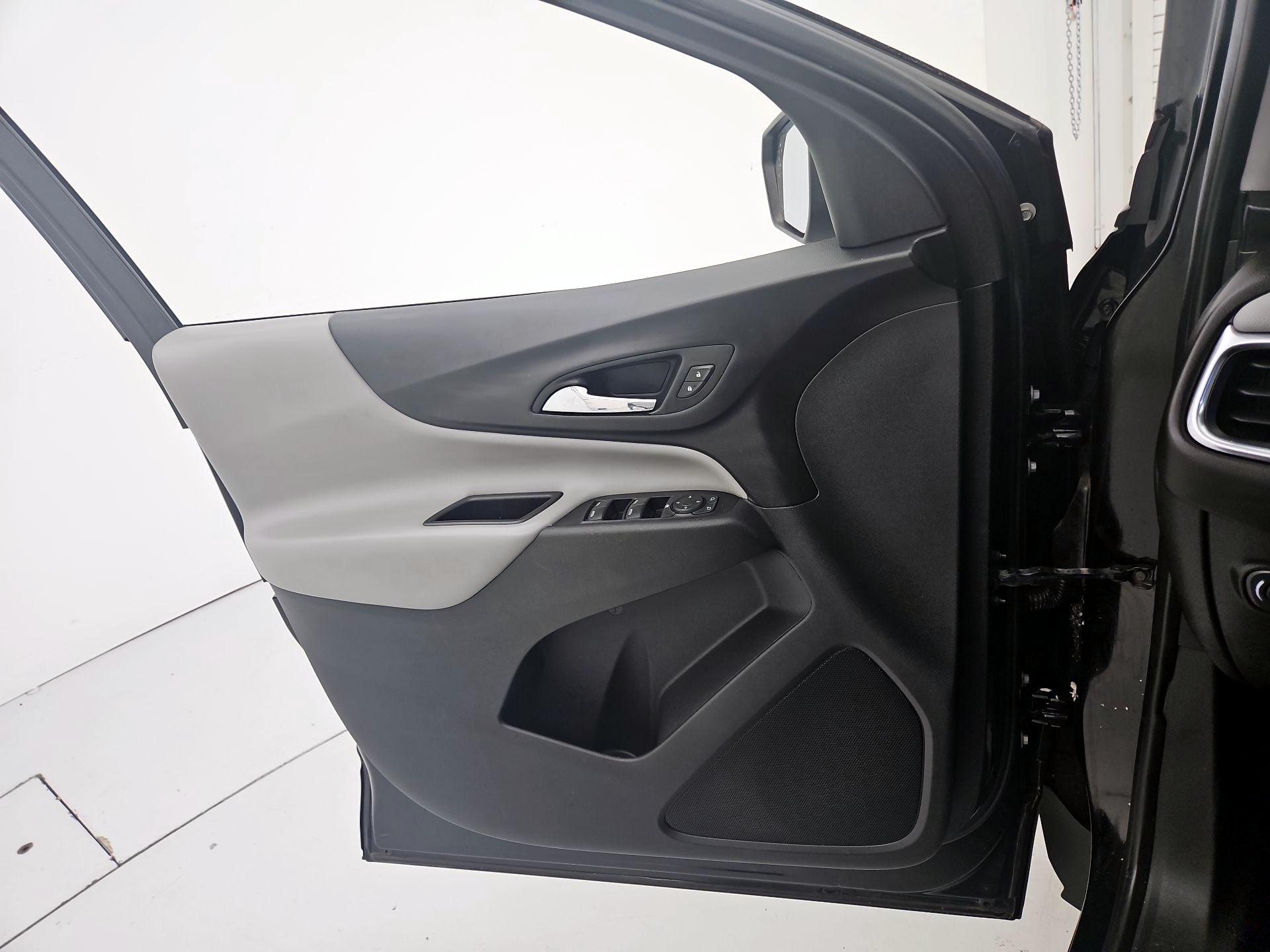 Thumbnail: 2020 Chevrolet Equinox - 12