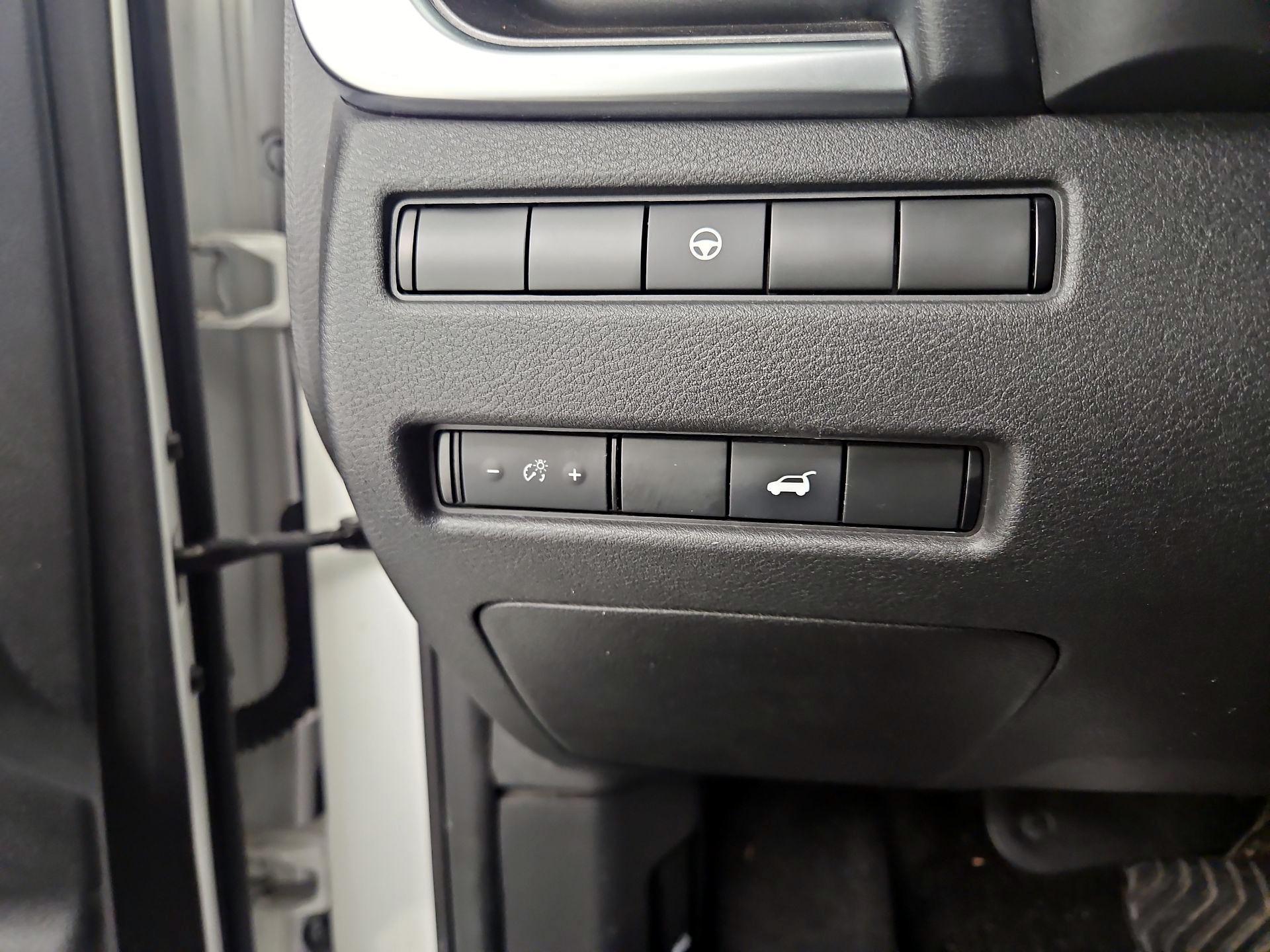 Thumbnail: 2021 Nissan Rogue - 13