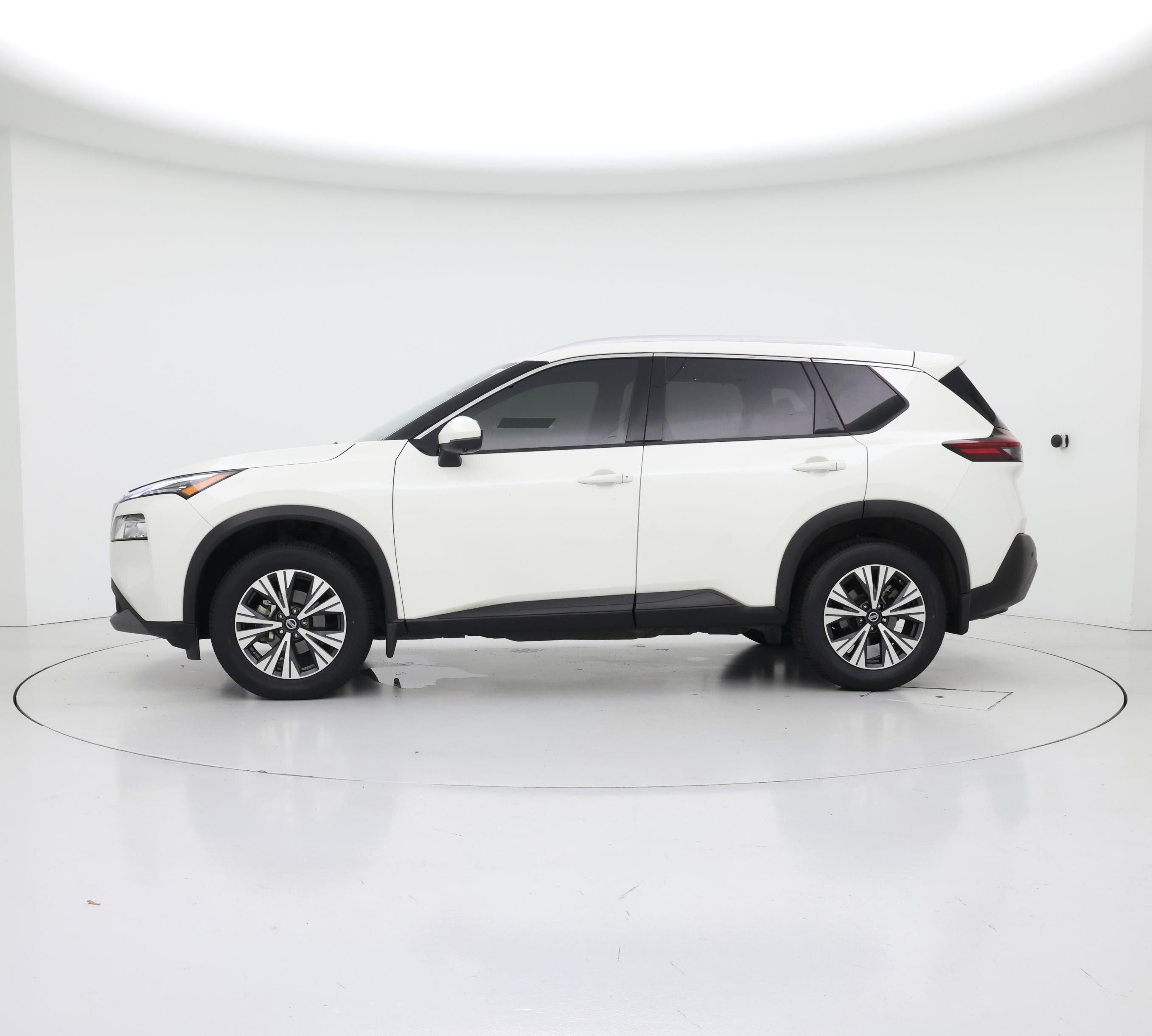 Thumbnail: 2021 Nissan Rogue - 3