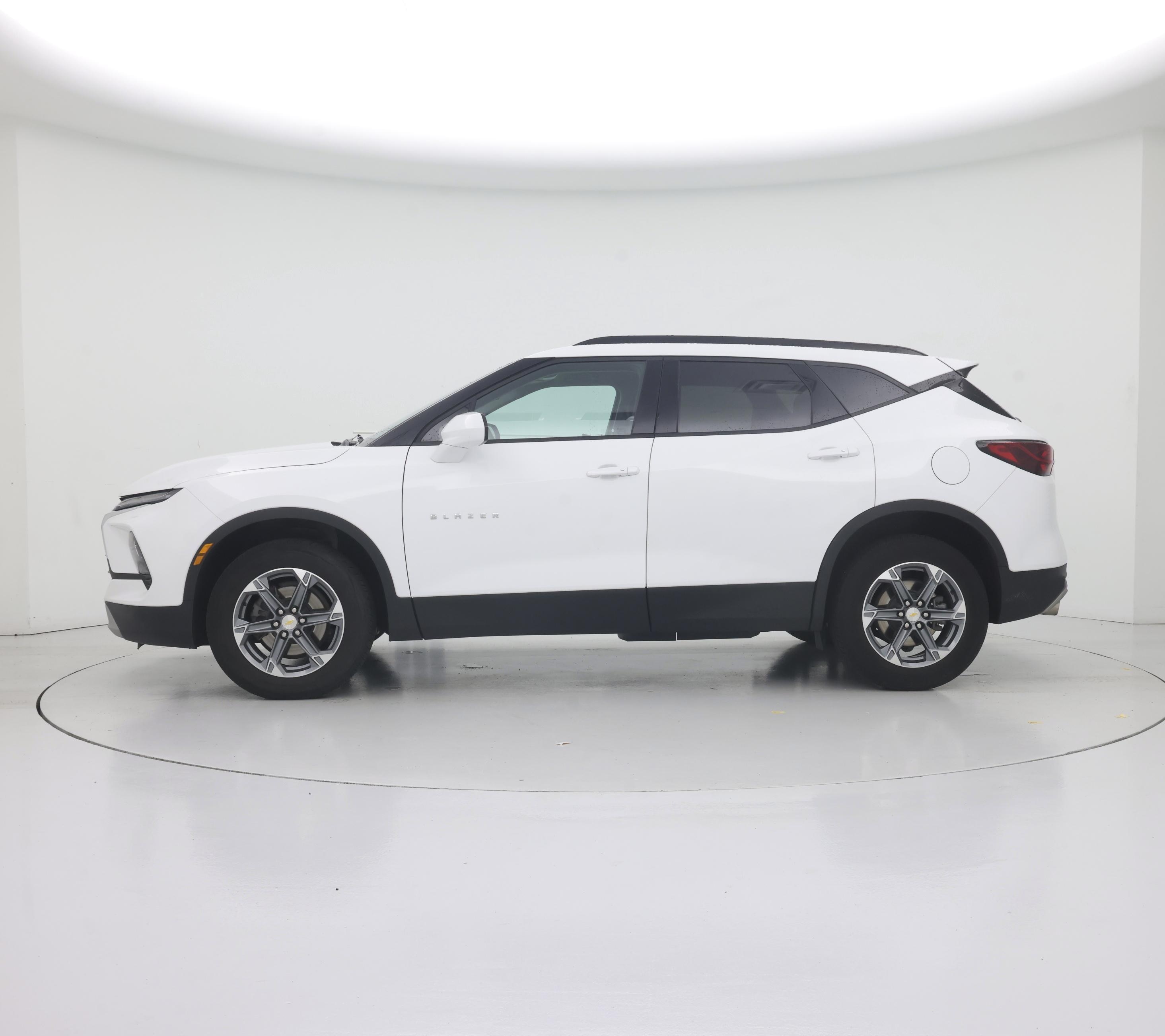 Thumbnail: 2023 Chevrolet Blazer - 3