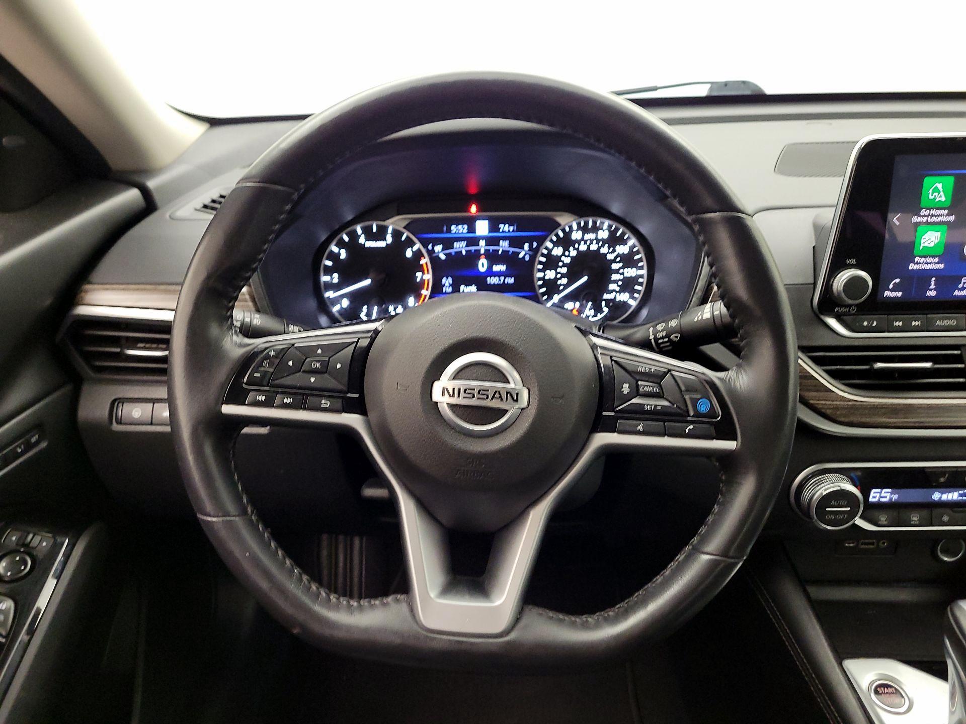 Thumbnail: 2021 Nissan Altima - 10