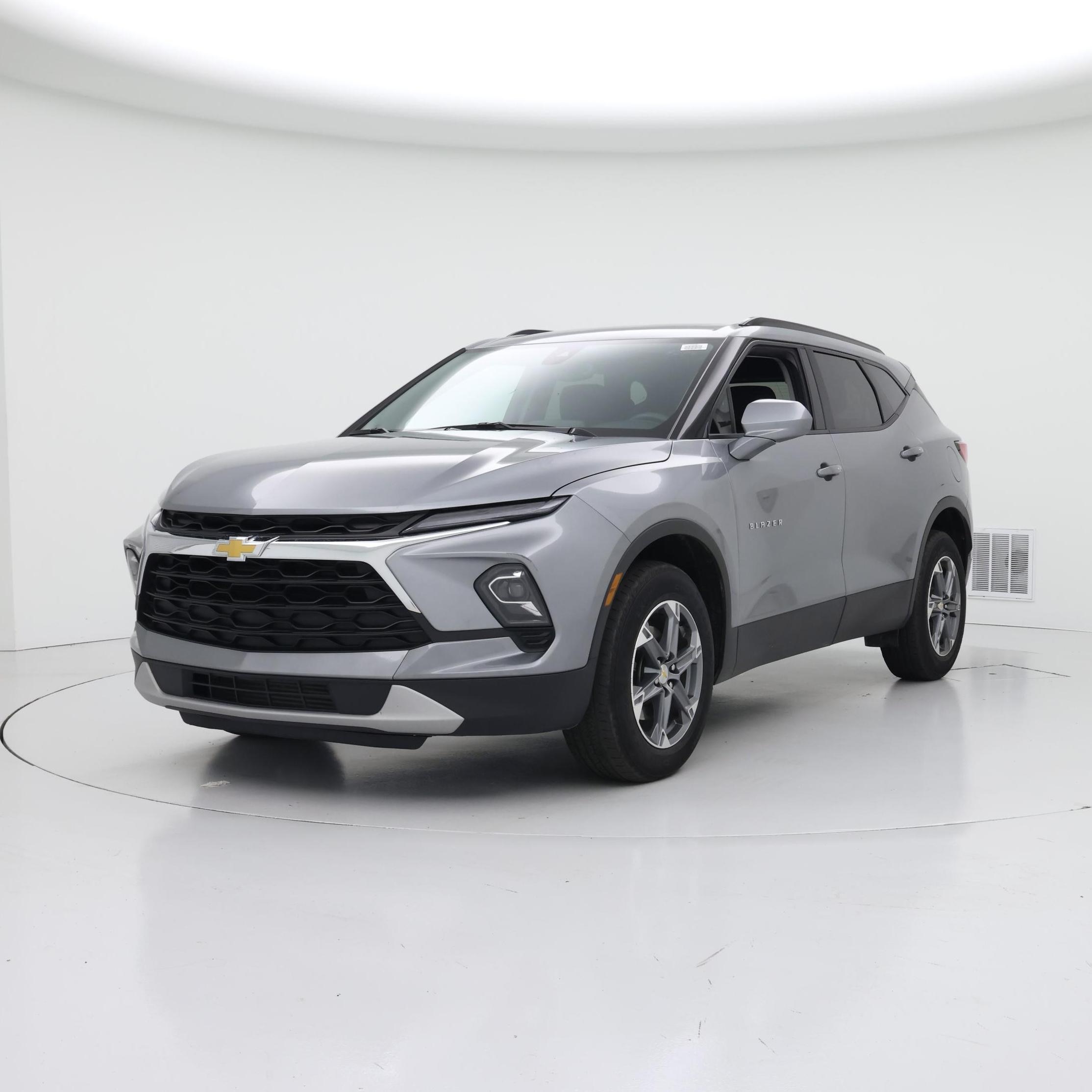 Thumbnail: 2023 Chevrolet Blazer - 4