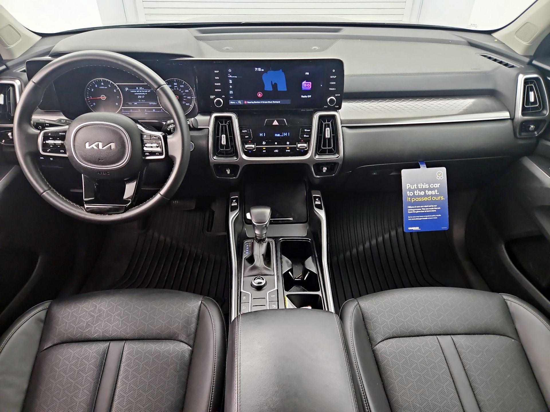 Thumbnail: 2023 Kia Sorento - 9