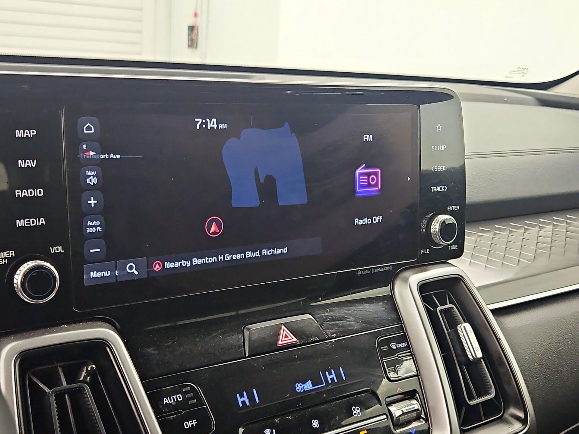 Thumbnail: 2023 Kia Sorento - 14