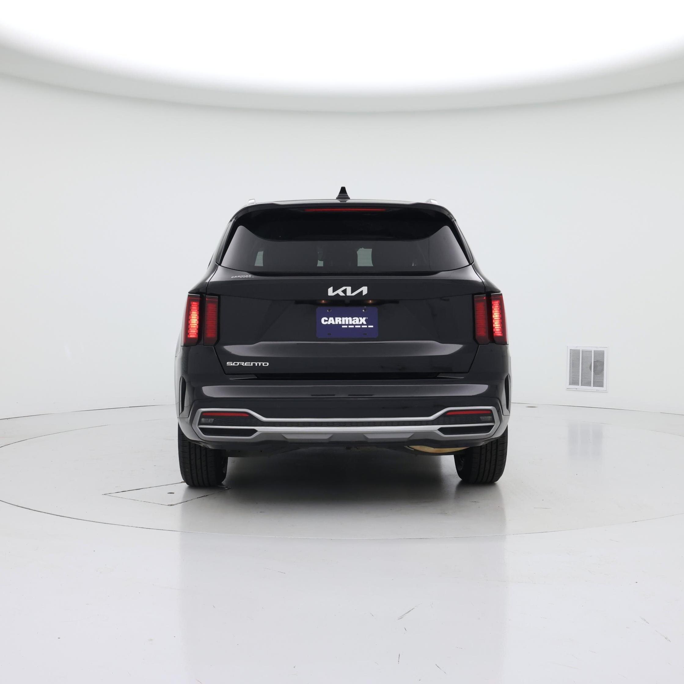 Thumbnail: 2023 Kia Sorento - 6