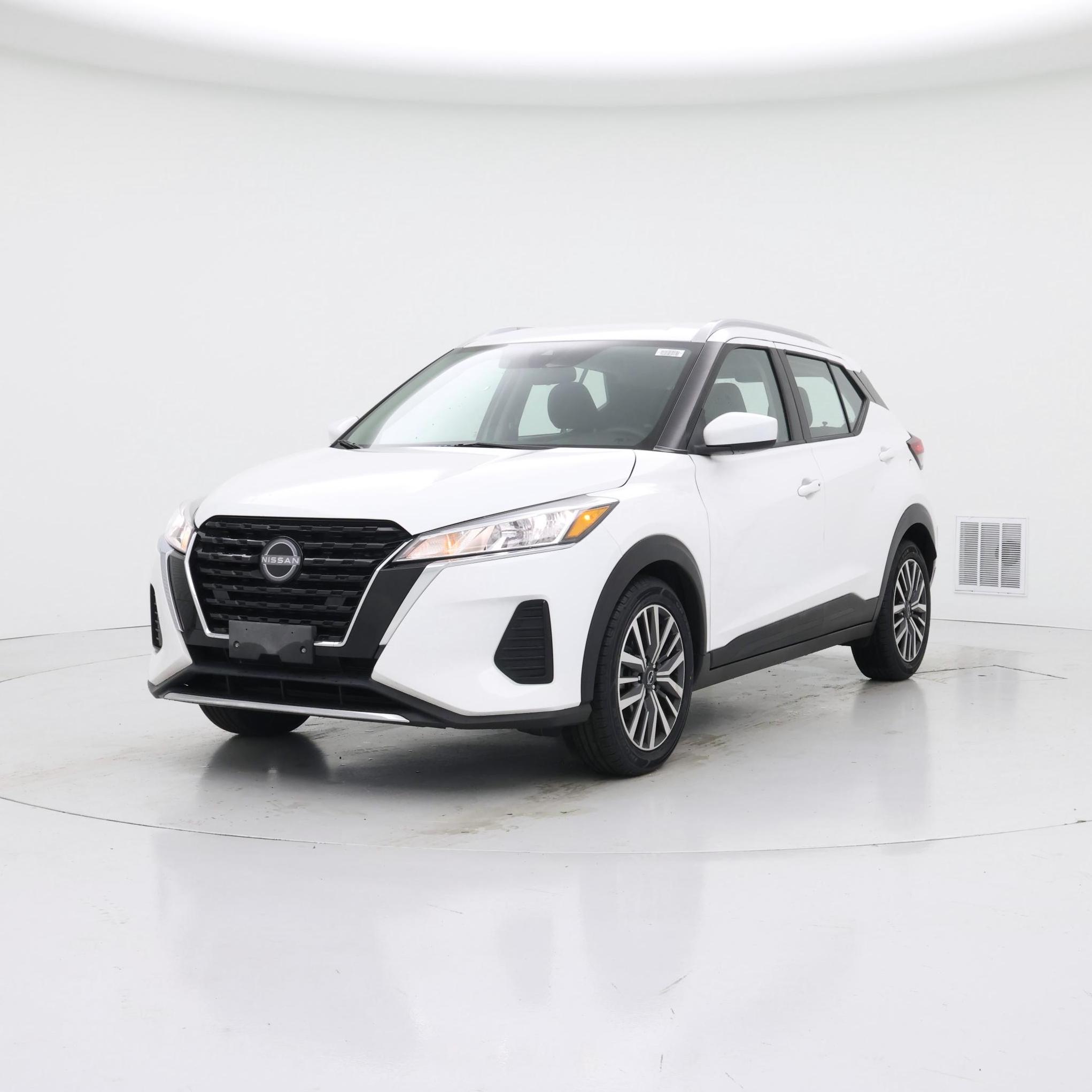 Thumbnail: 2023 Nissan Kicks - 4