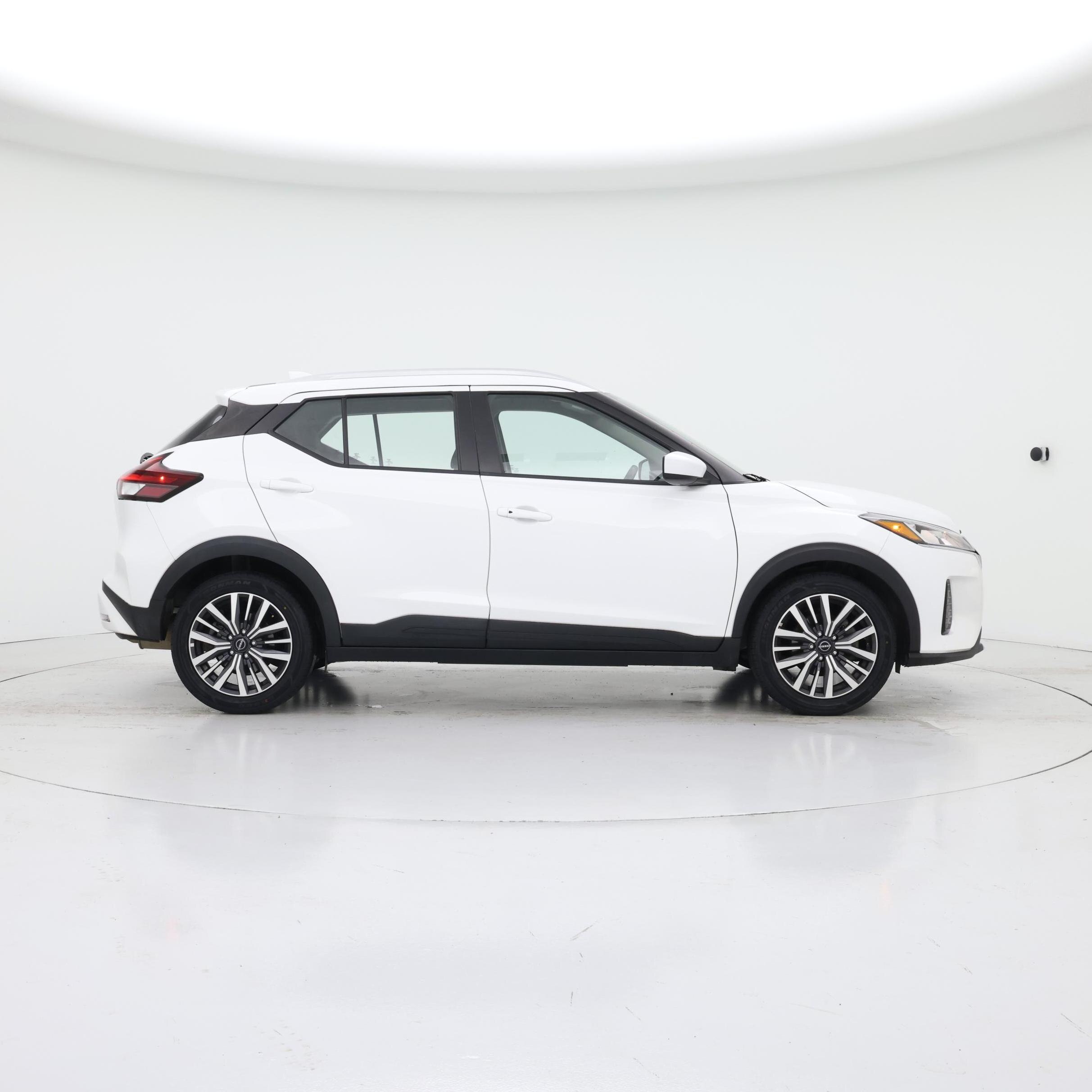 Thumbnail: 2023 Nissan Kicks - 7