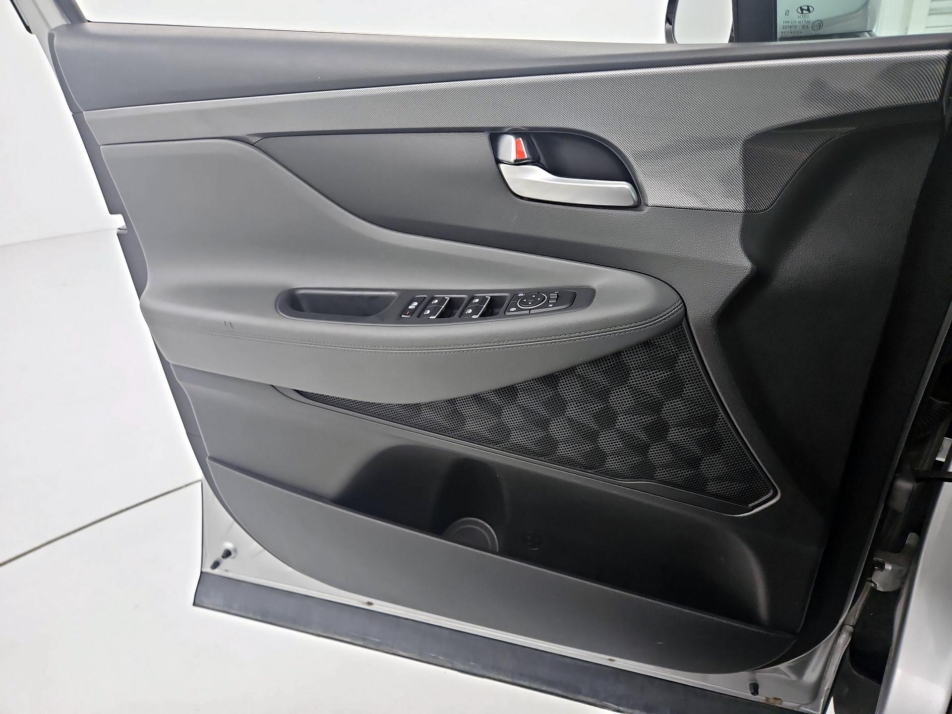 Thumbnail: 2023 Hyundai Santa Fe - 12