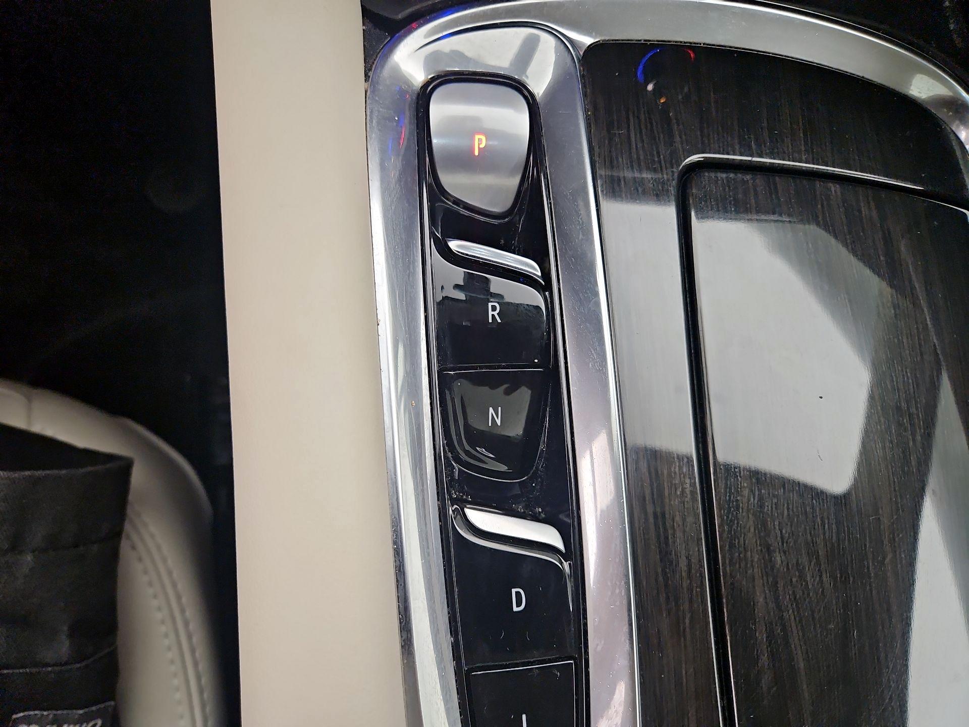 Thumbnail: 2022 Buick Enclave - 18