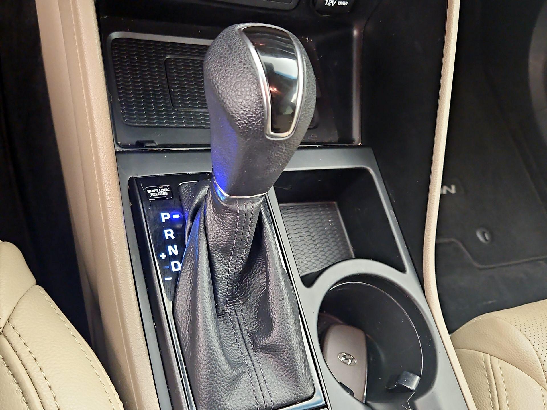 Thumbnail: 2019 Hyundai Tucson - 17