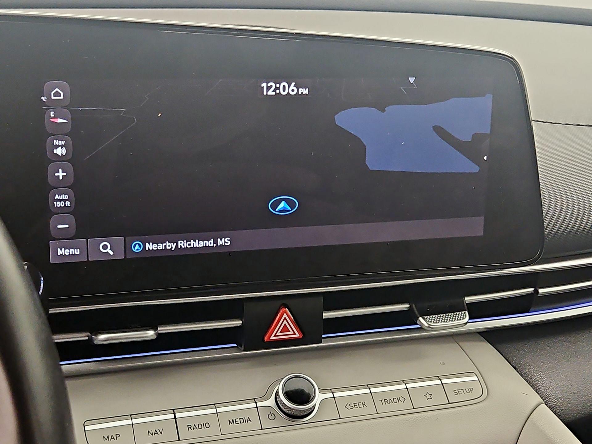 Thumbnail: 2024 Hyundai Elantra - 14