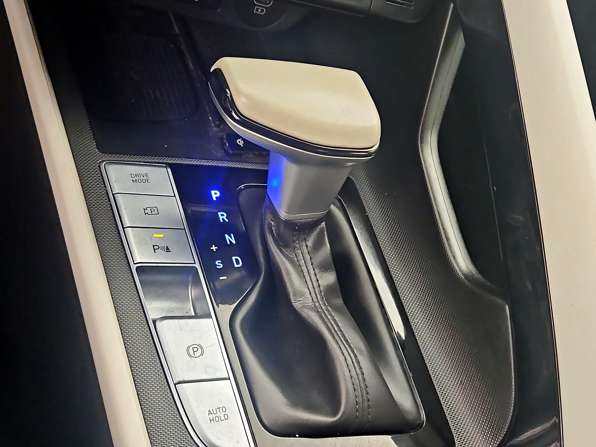 Thumbnail: 2024 Hyundai Elantra - 18