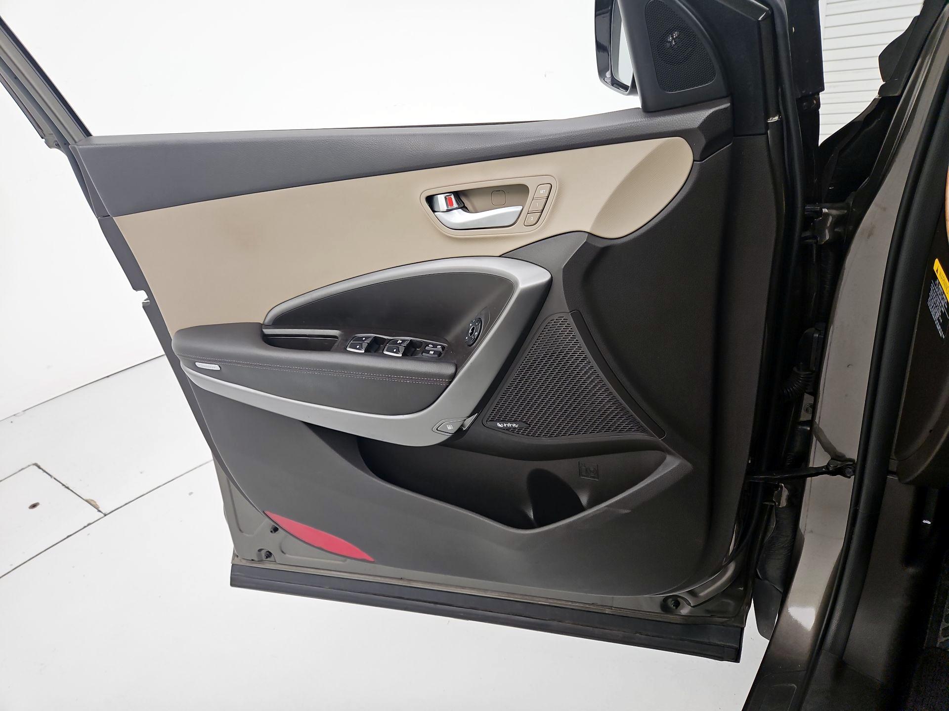 Thumbnail: 2014 Hyundai Santa Fe - 12