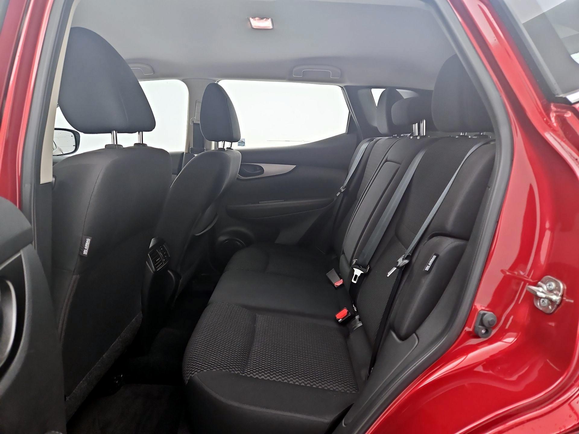 Thumbnail: 2021 Nissan Rogue Sport - 19