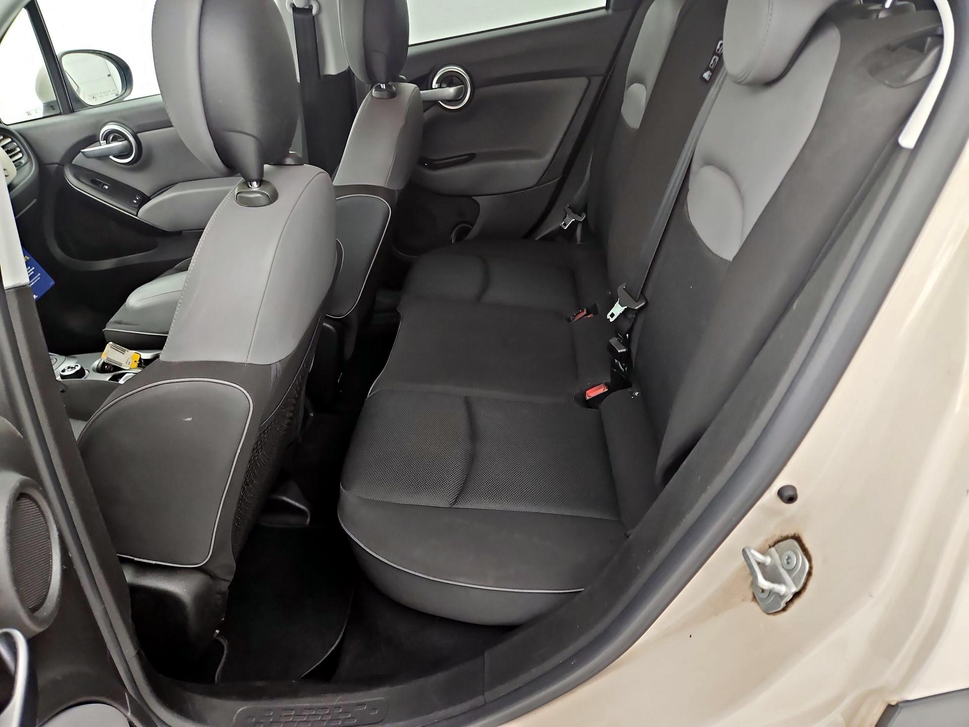 Thumbnail: 2016 Fiat 500X - 19