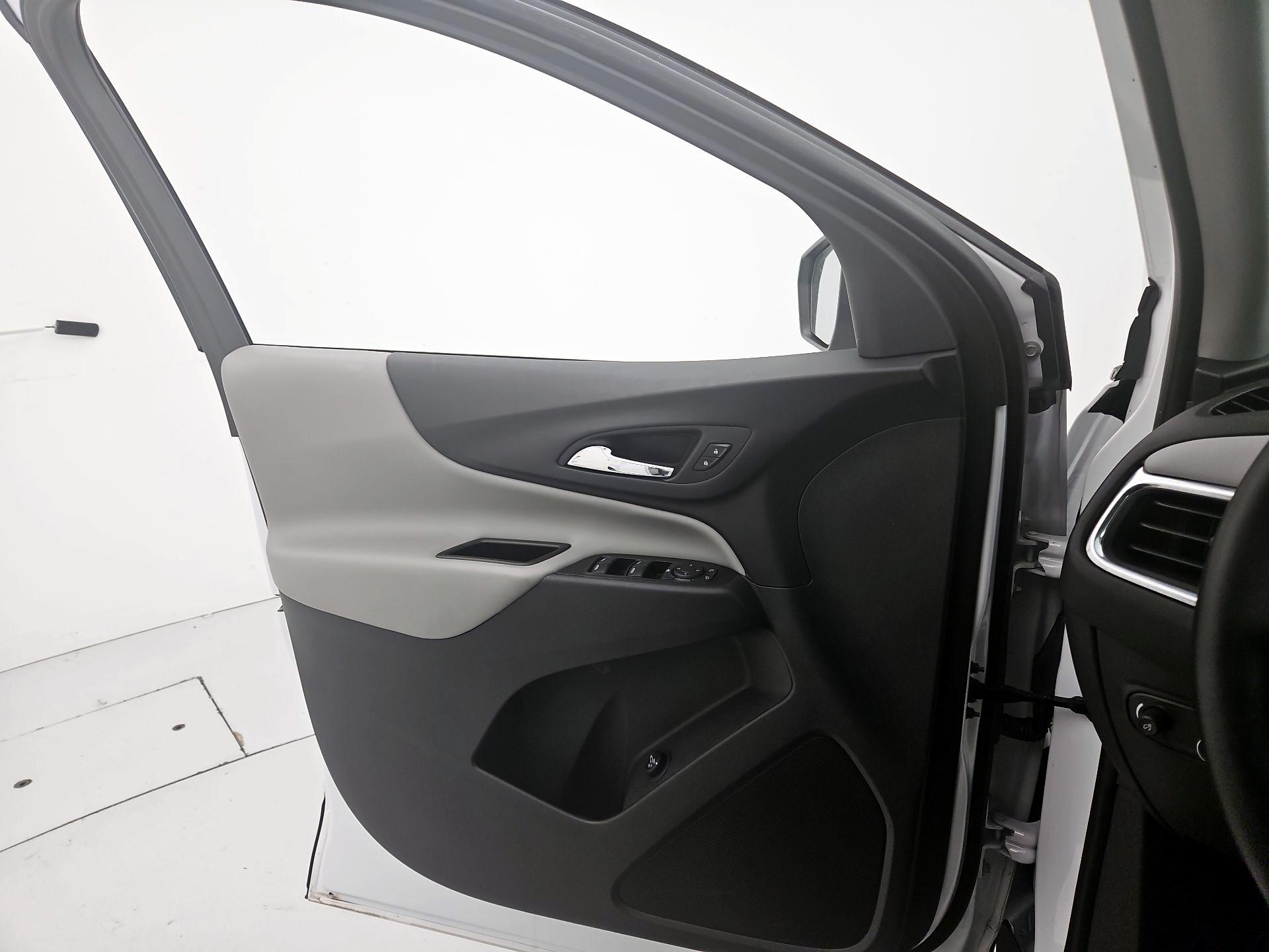 Thumbnail: 2023 Chevrolet Equinox - 12