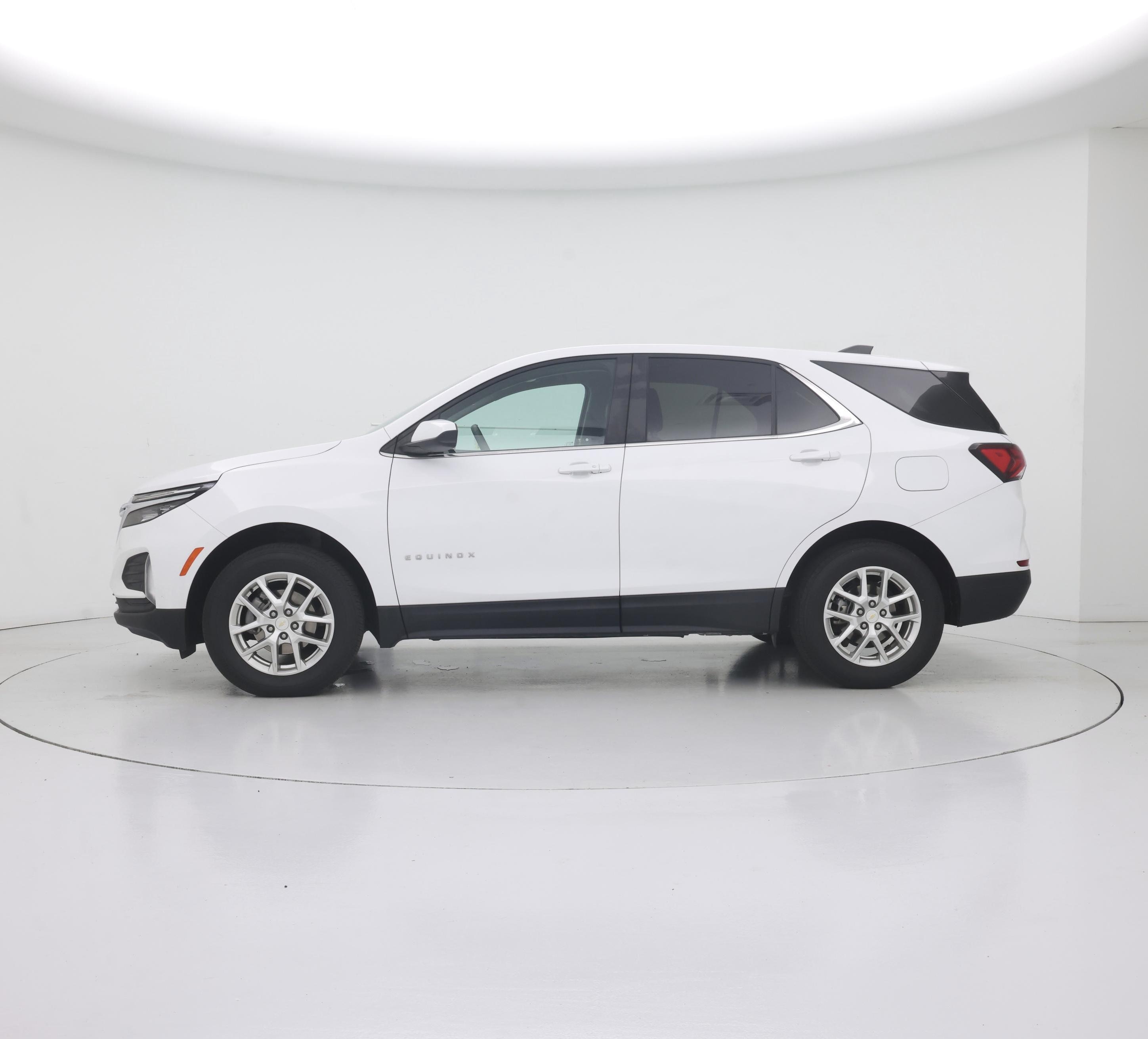 Thumbnail: 2023 Chevrolet Equinox - 3