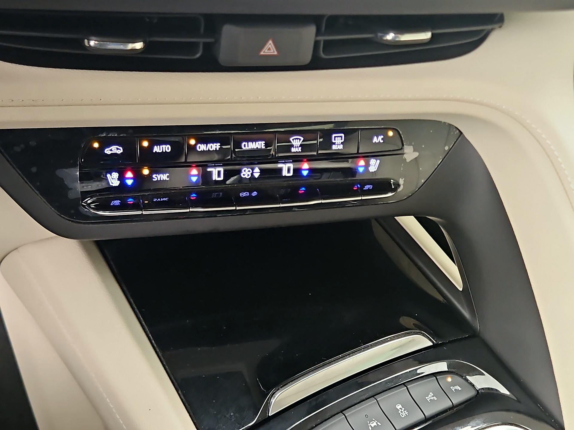 Thumbnail: 2022 Buick Envision - 17