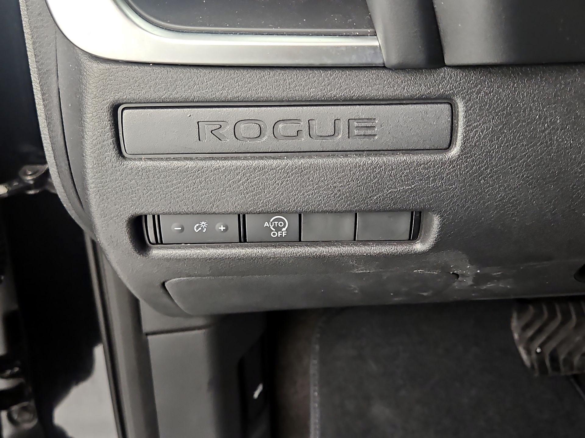 Thumbnail: 2023 Nissan Rogue - 13