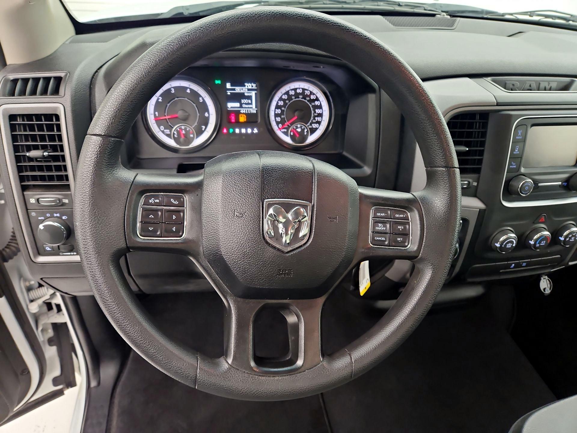 Thumbnail: 2021 RAM 1500 Classic - 10