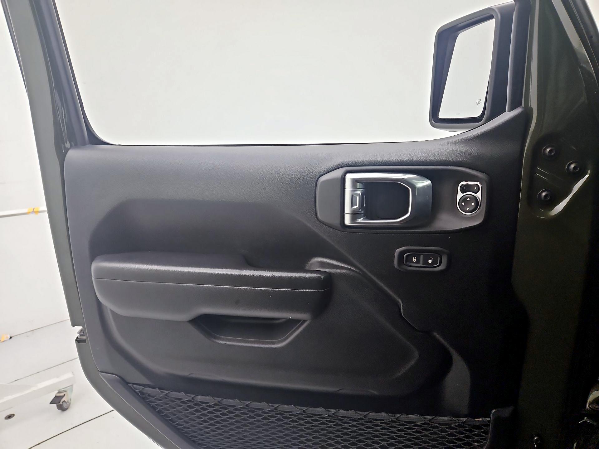 Thumbnail: 2021 Jeep Wrangler - 12