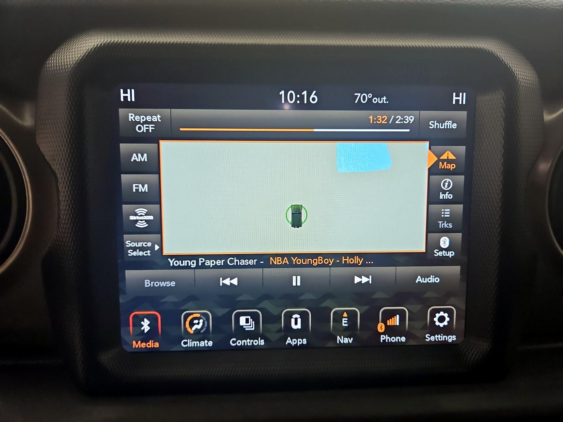 Thumbnail: 2021 Jeep Wrangler - 16