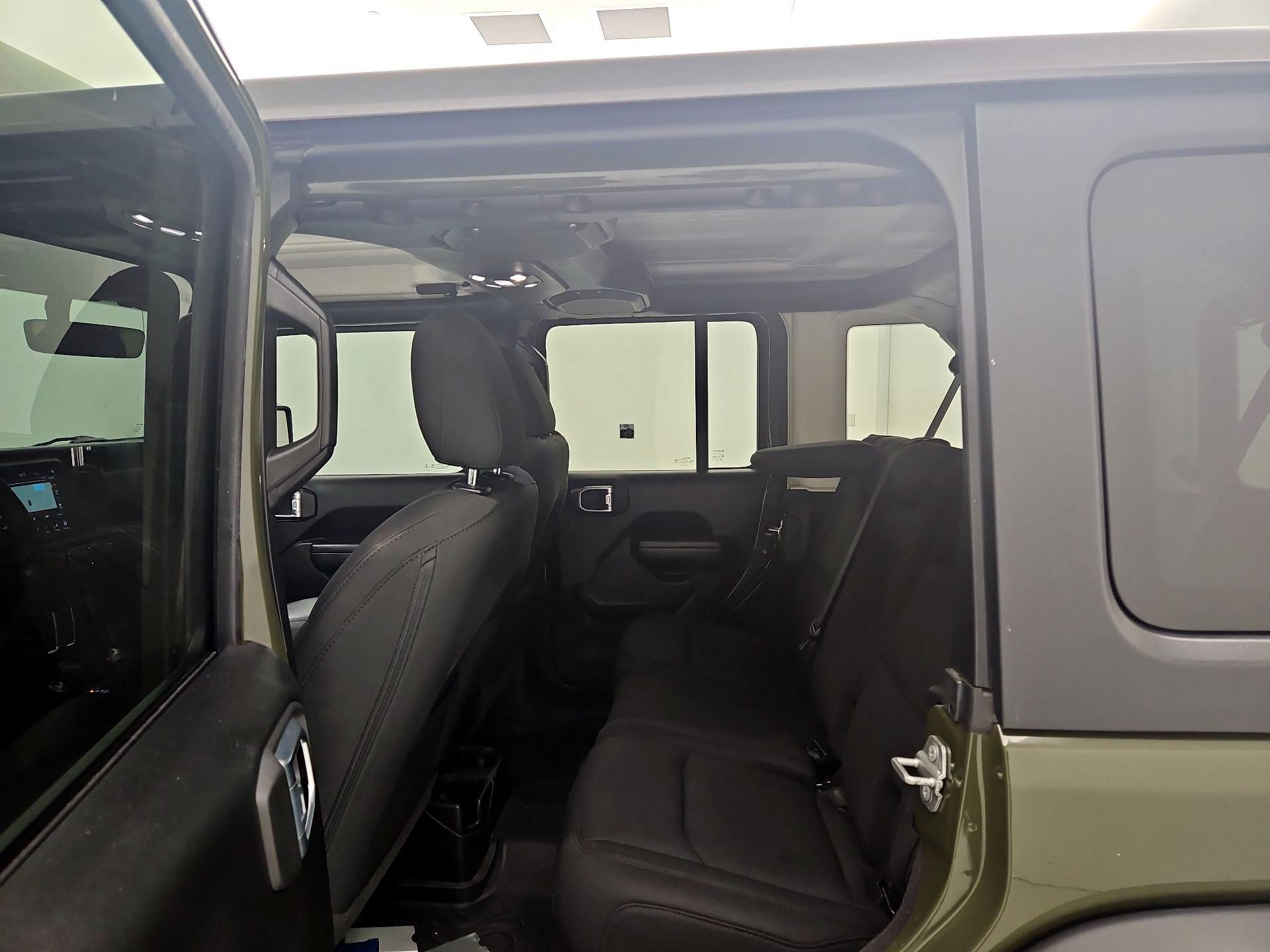 Thumbnail: 2021 Jeep Wrangler - 20