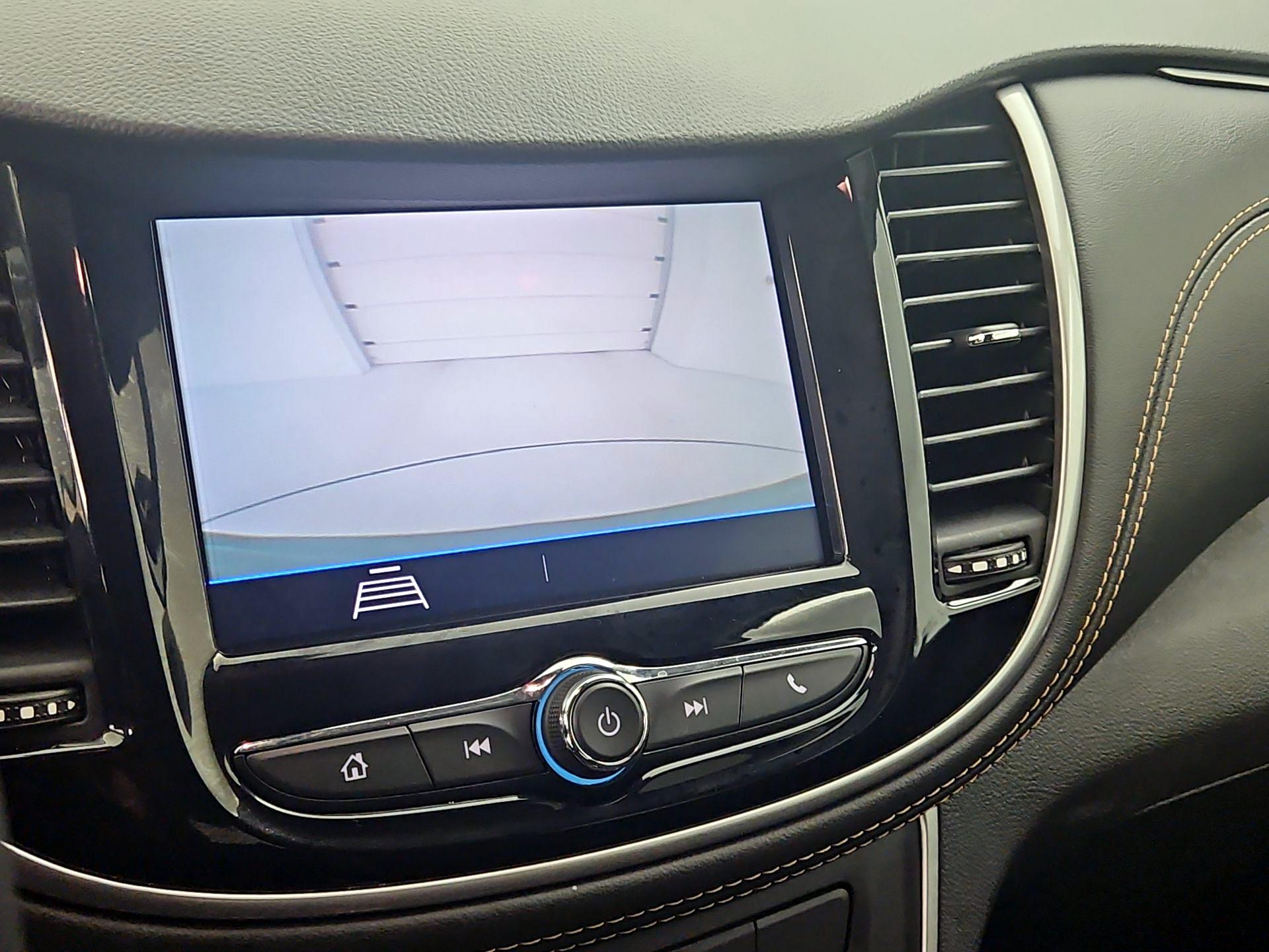 Thumbnail: 2022 Chevrolet Trax - 14