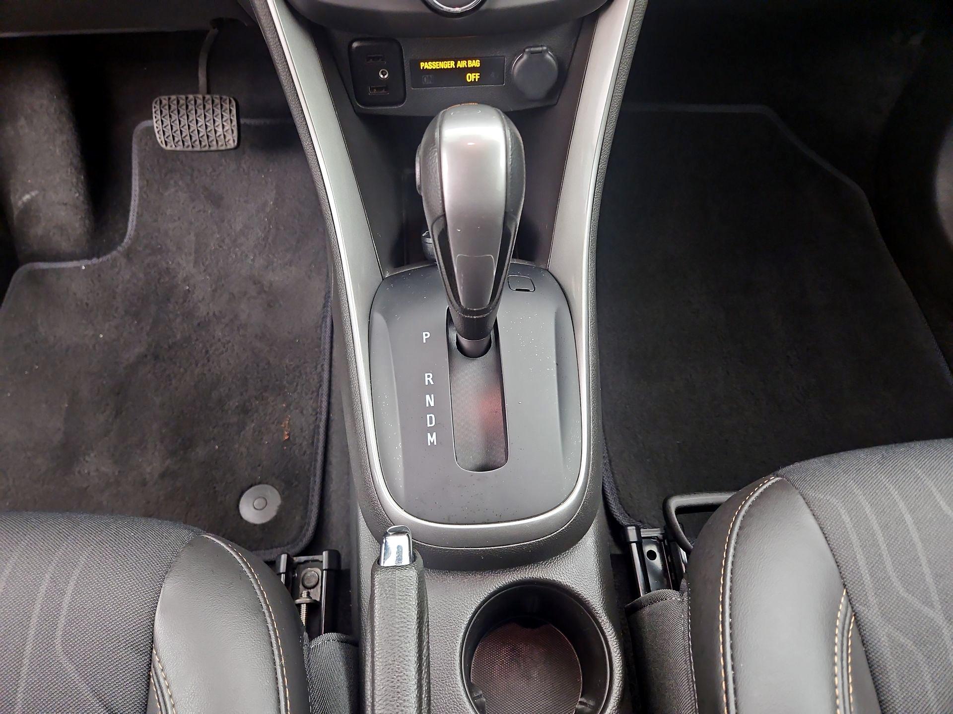 Thumbnail: 2022 Chevrolet Trax - 17