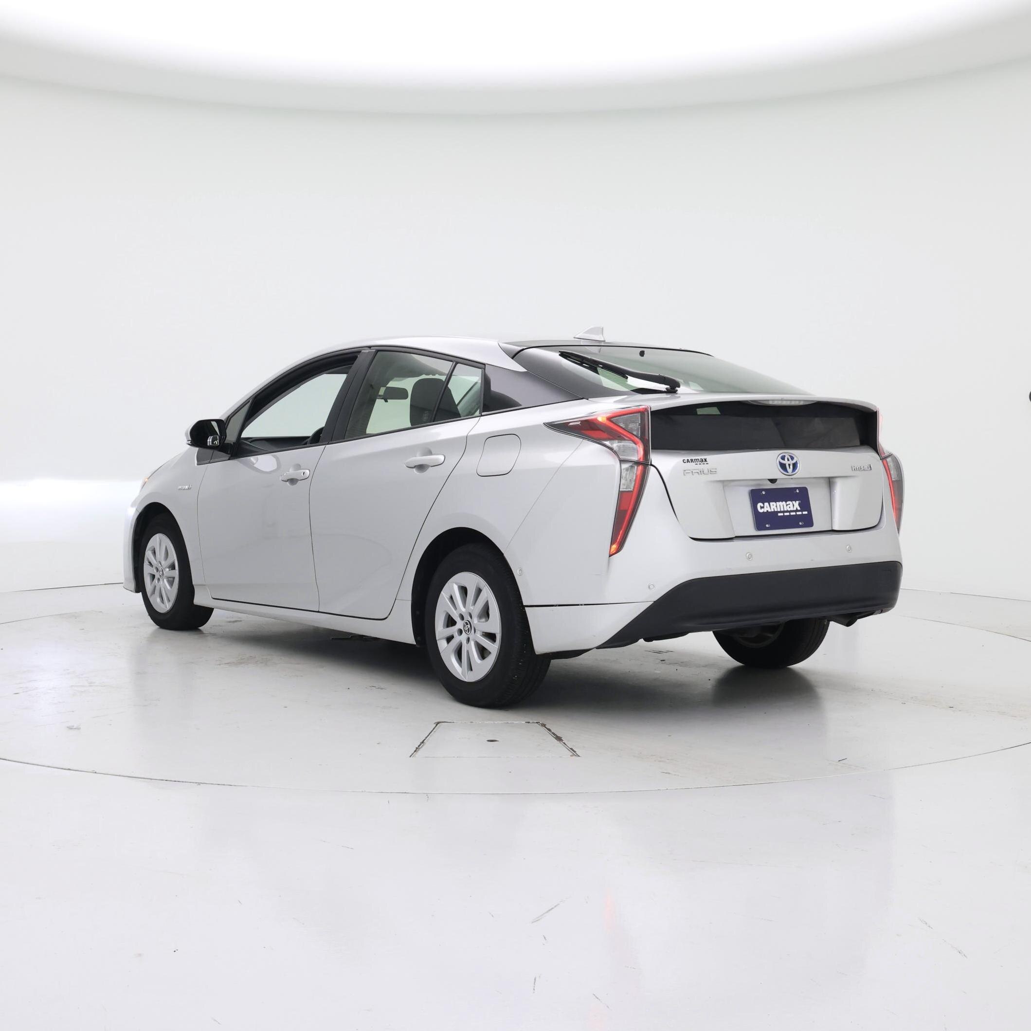 Thumbnail: 2018 Toyota Prius - 2